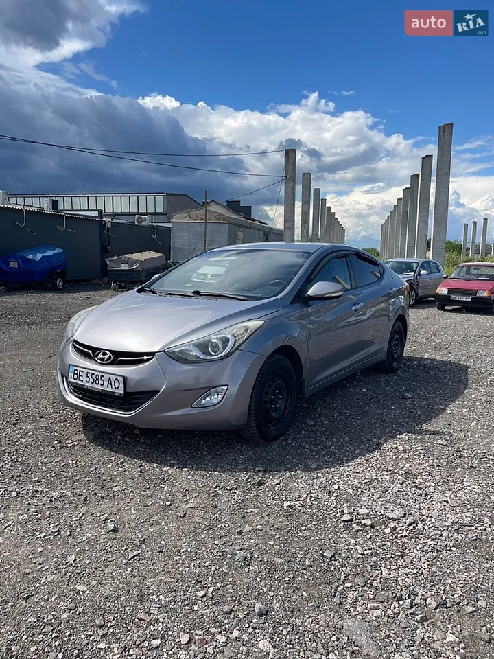 2014 Hyundai Elantra - мініатюра 17