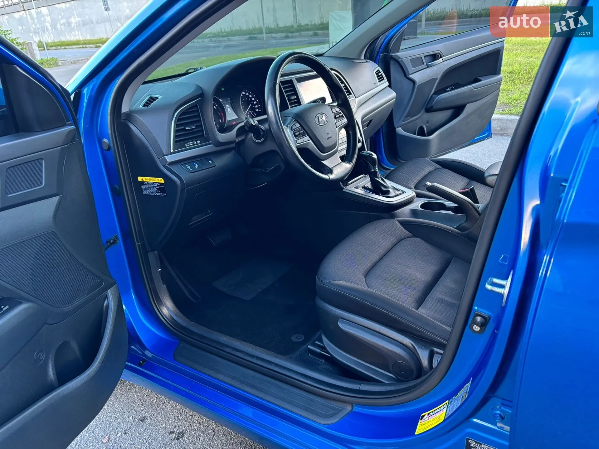 2016 Hyundai Elantra - мініатюра 8