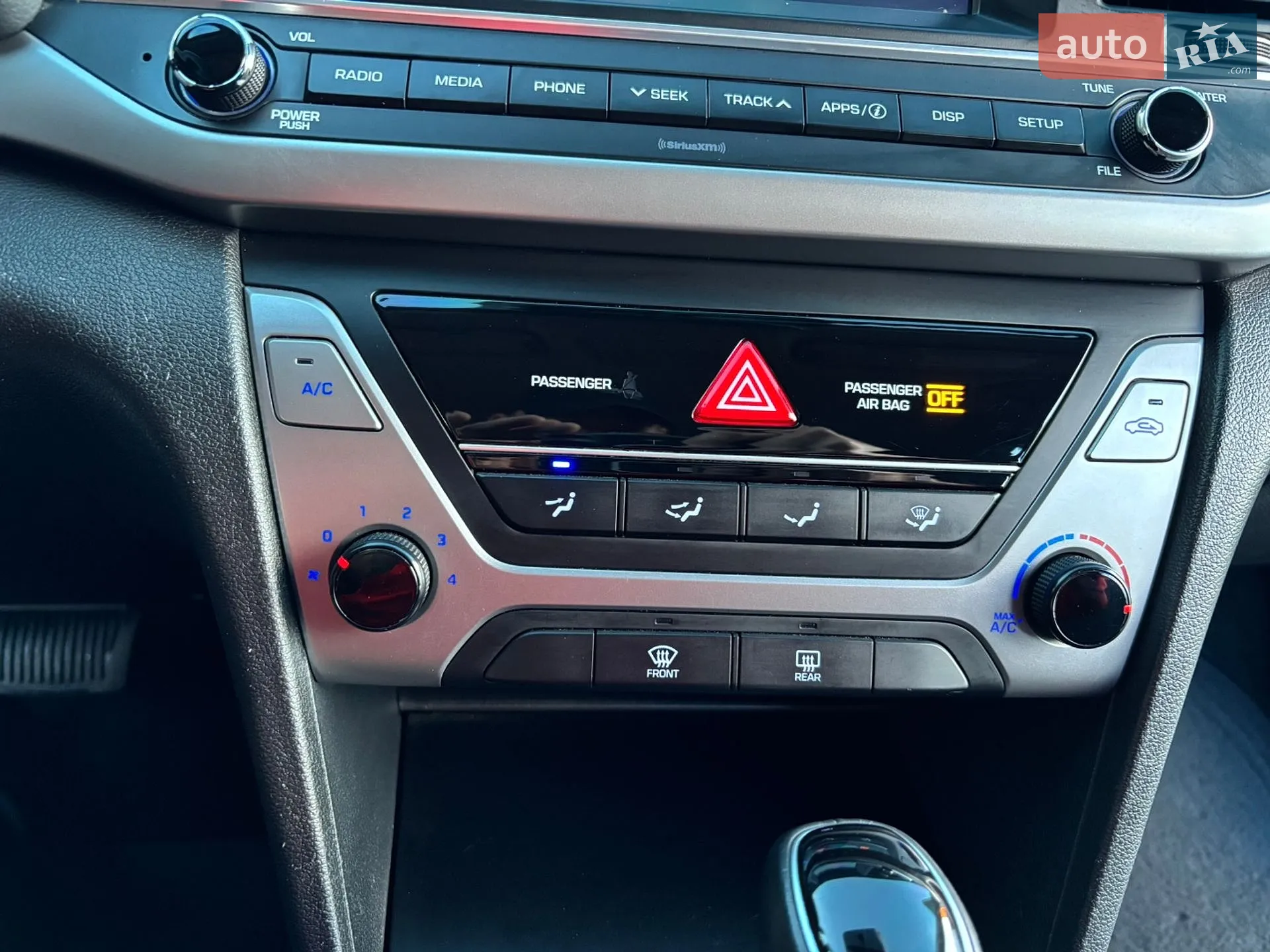 2016 Hyundai Elantra - мініатюра 13