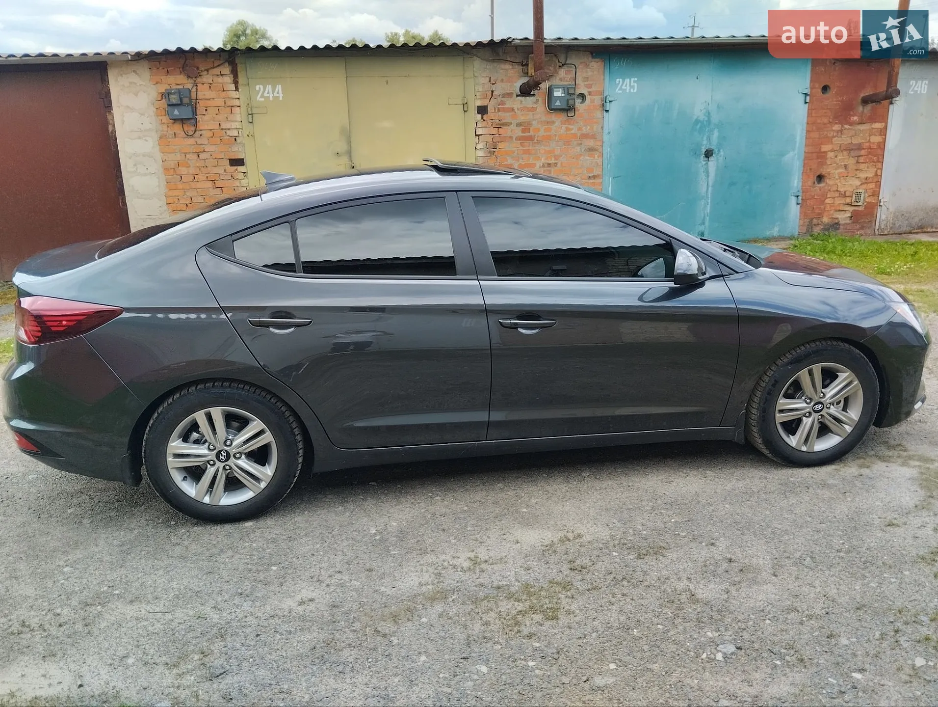 2020 Hyundai Elantra - мініатюра 31