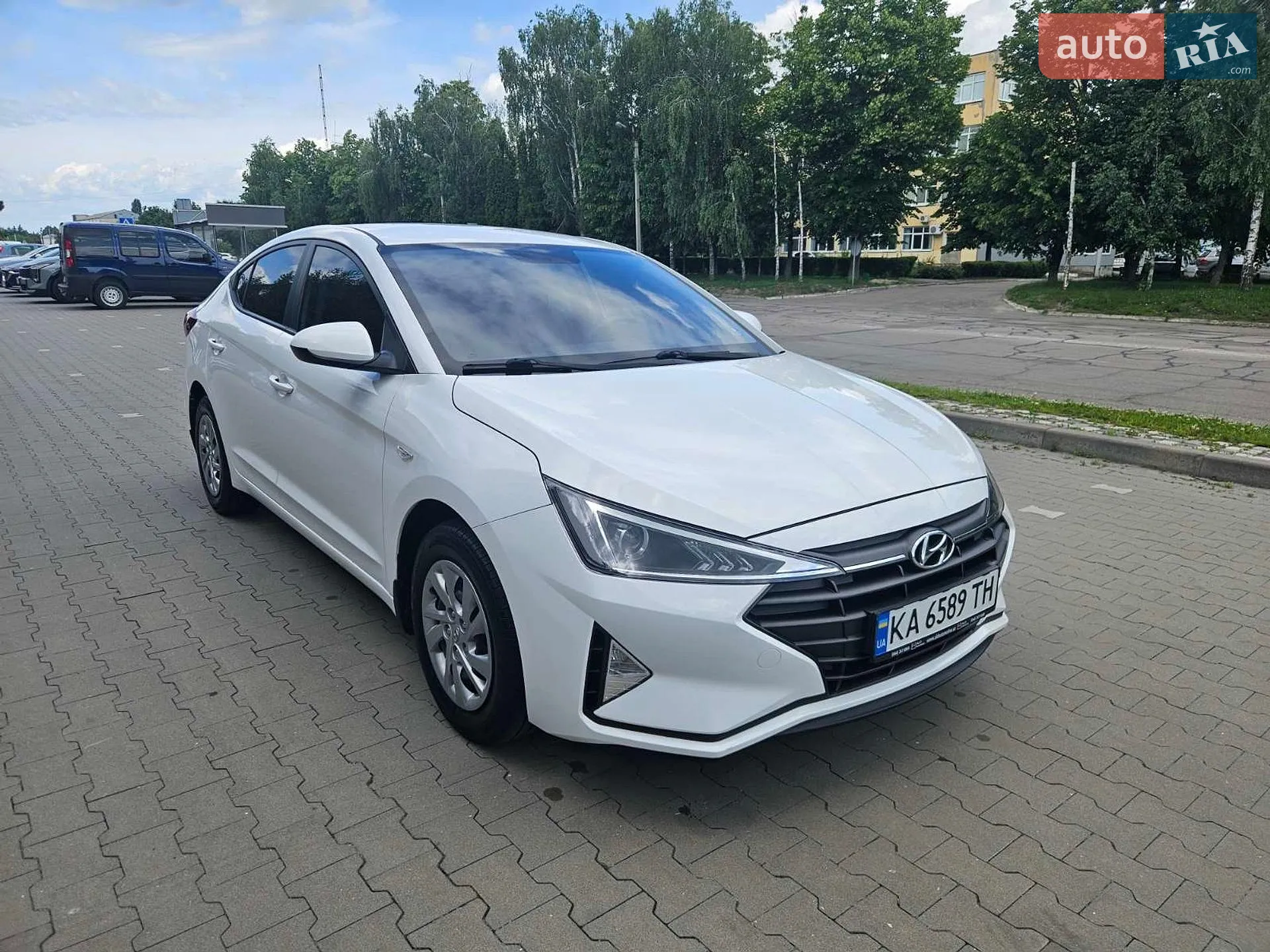 2020 Hyundai Elantra - мініатюра 13