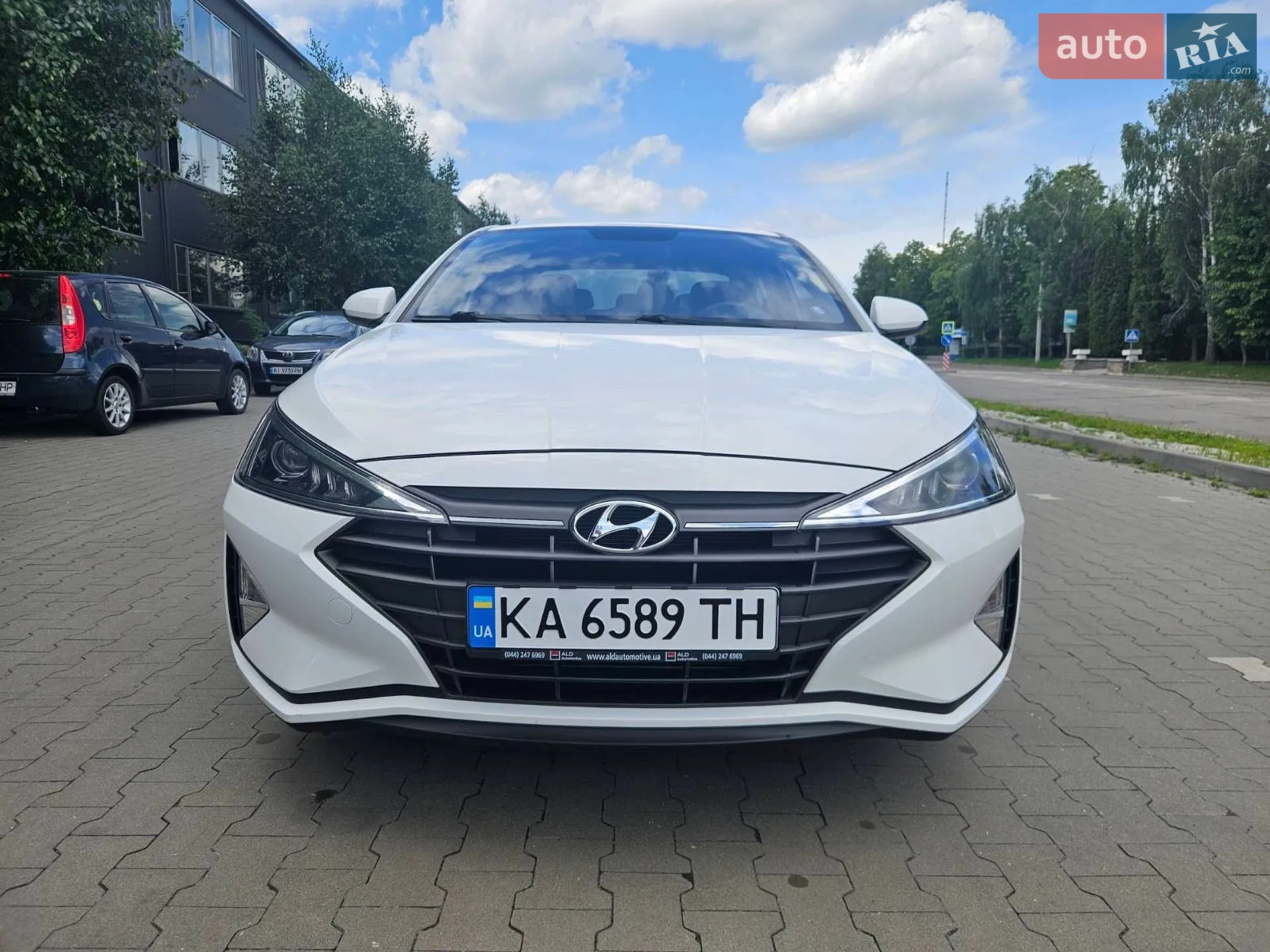 2020 Hyundai Elantra - мініатюра 15
