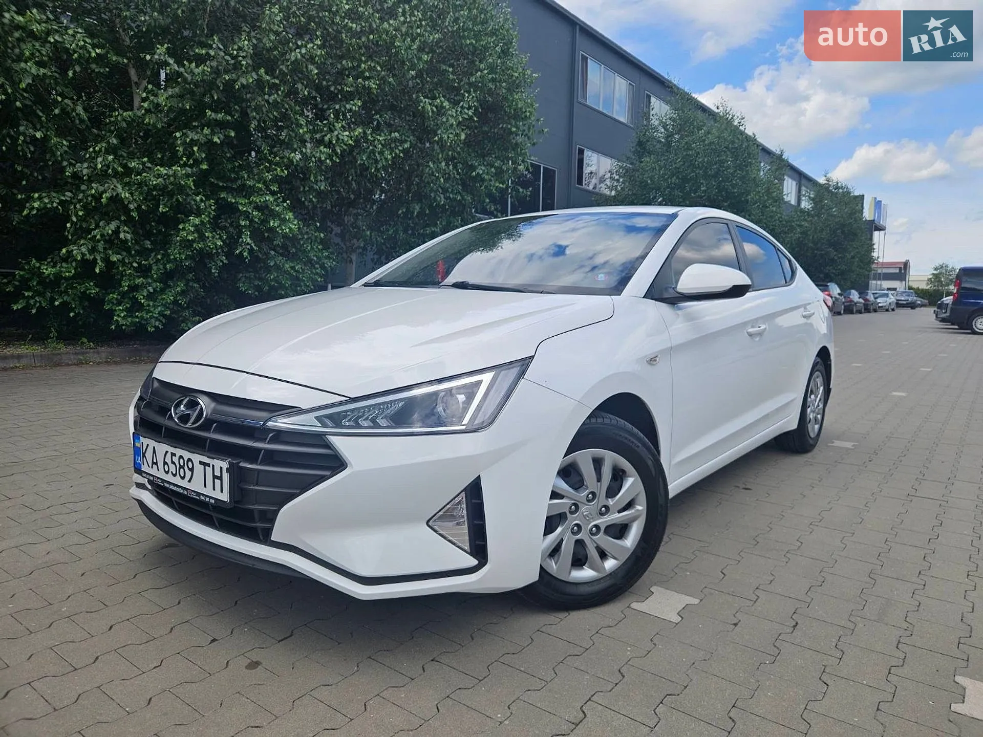 2020 Hyundai Elantra - фото 1