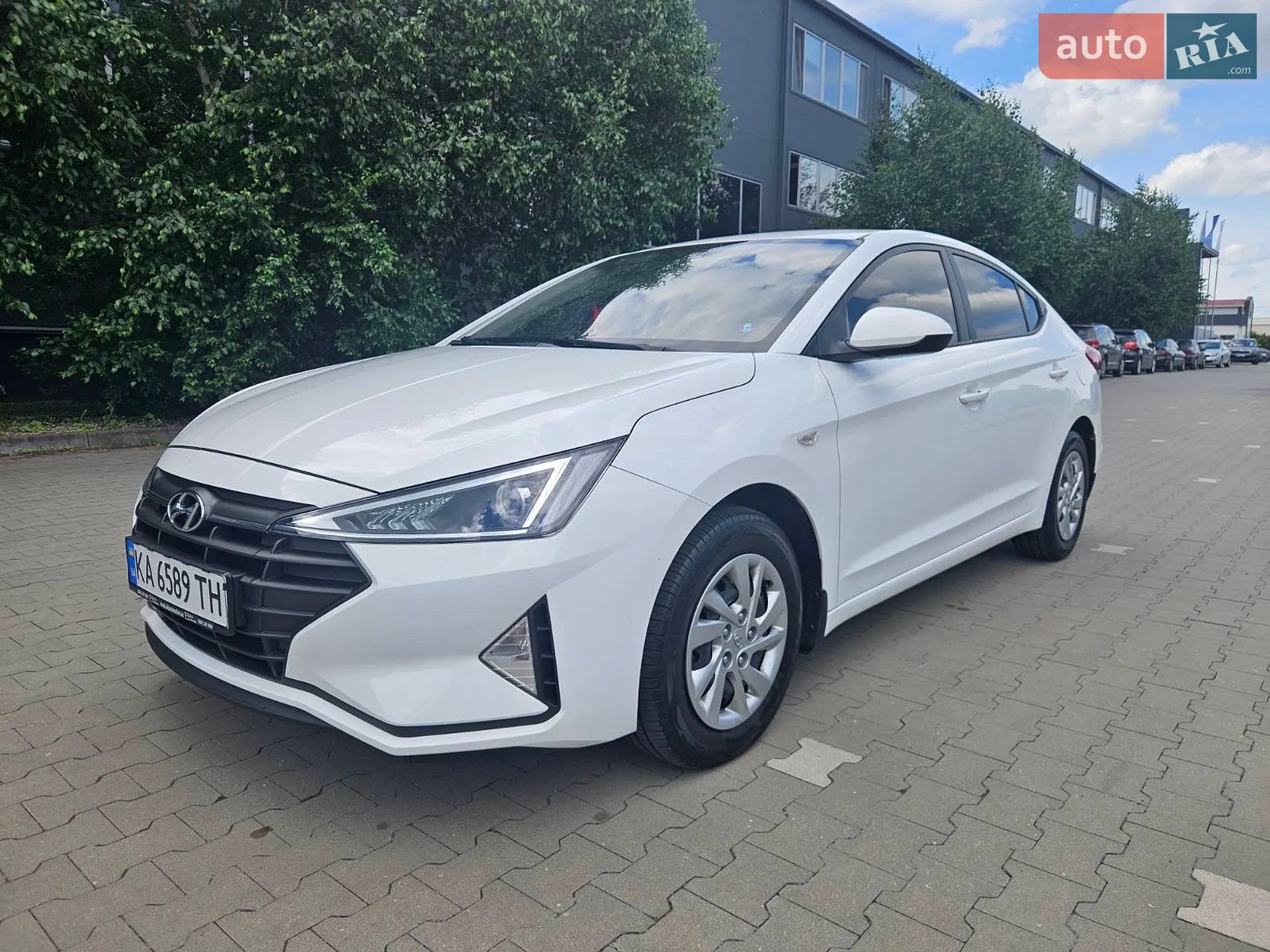 2020 Hyundai Elantra - мініатюра 16