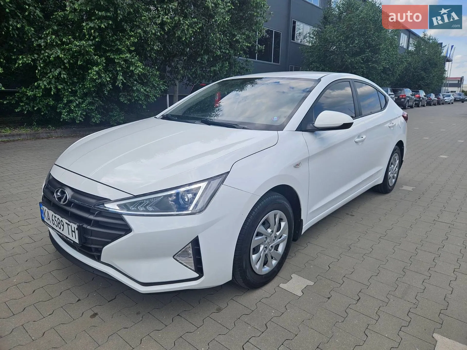 2020 Hyundai Elantra - мініатюра 17