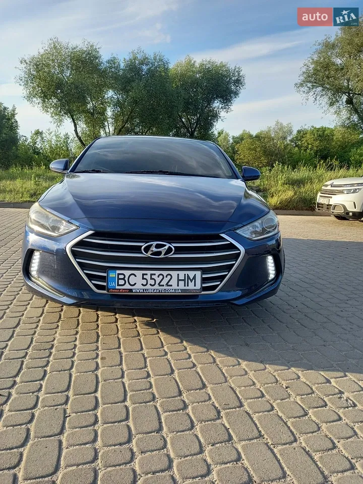2015 Hyundai Elantra - мініатюра 11