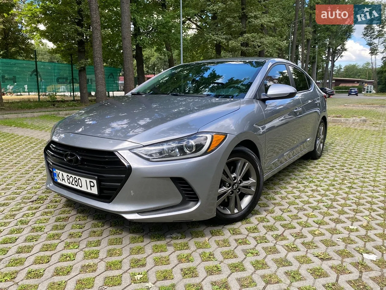 2015 Hyundai Elantra - мініатюра 13