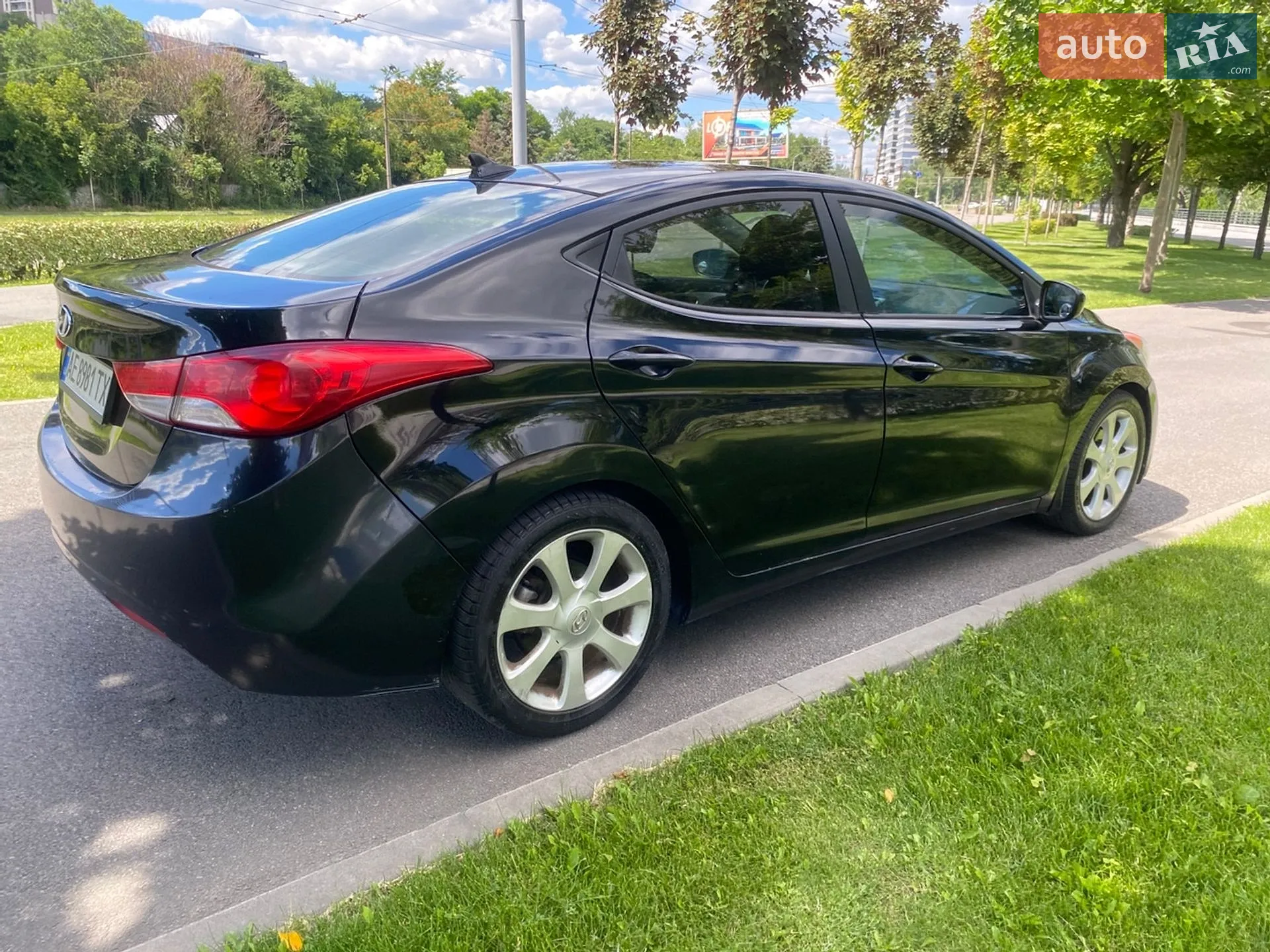 Hyundai Elantra 2012 VIN 5NPDH4AE2DH175452 фото оголошення 4 з 12