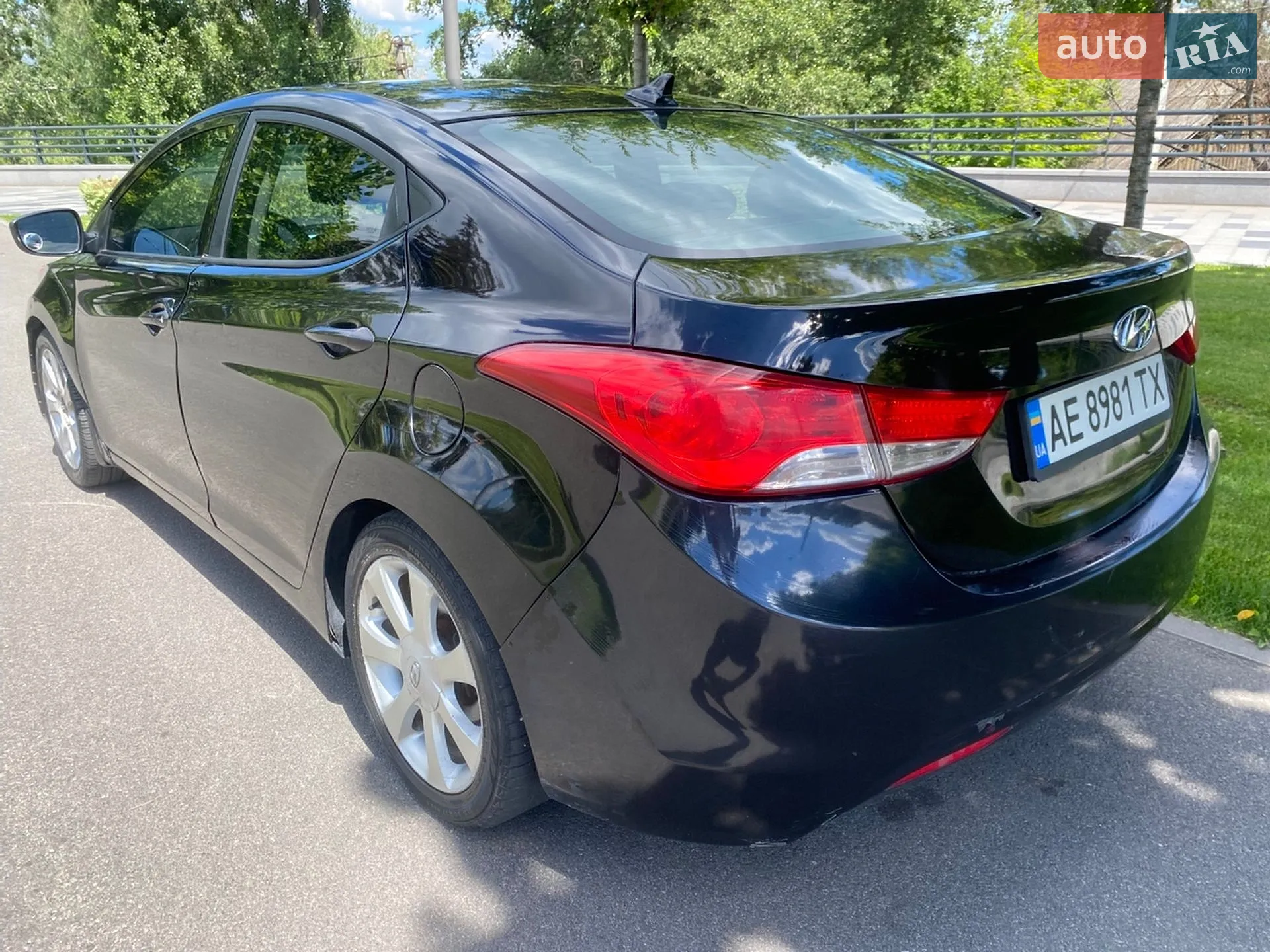 Hyundai Elantra 2012 VIN 5NPDH4AE2DH175452 фото оголошення 9 з 12