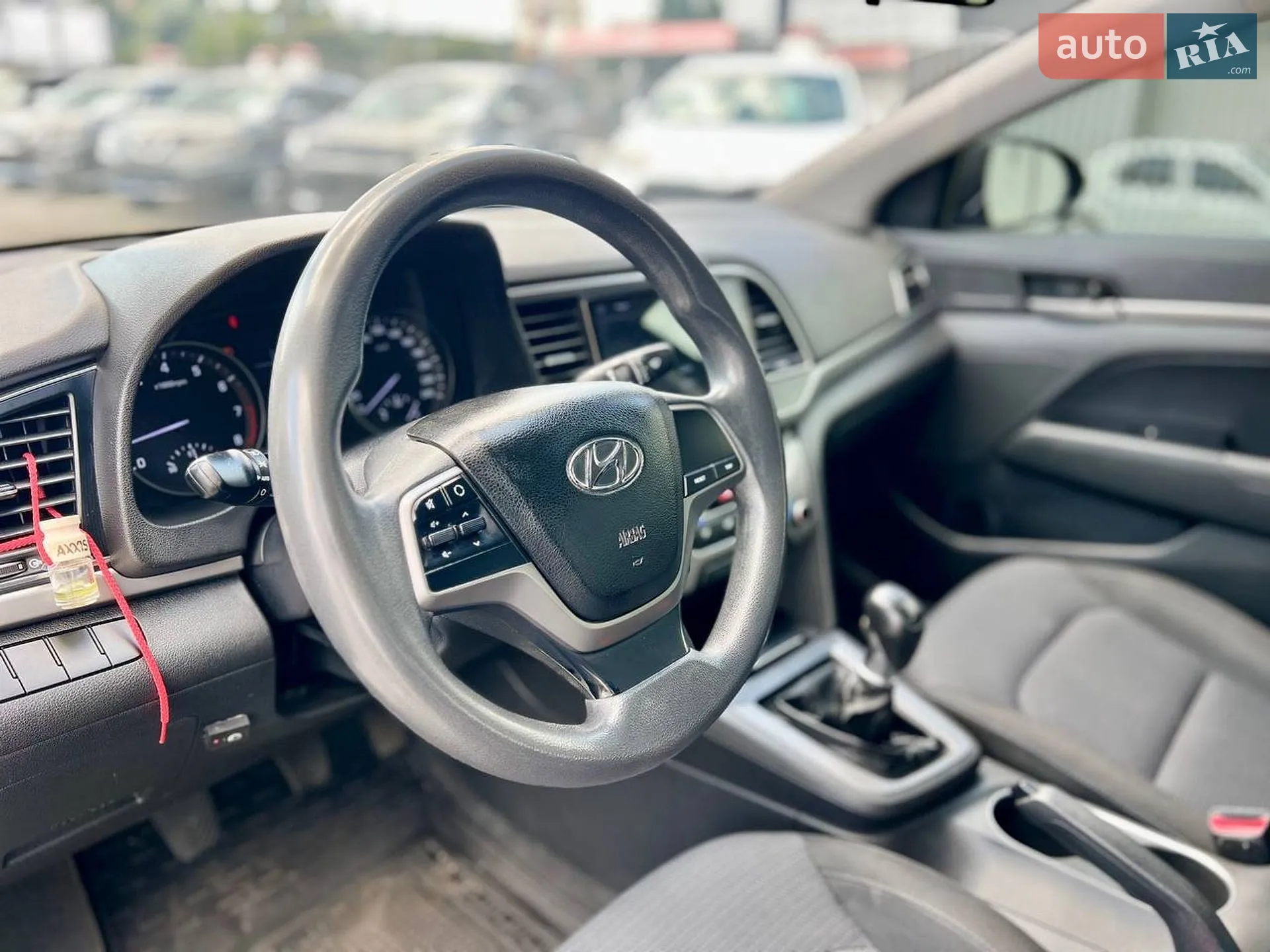 2017 Hyundai Elantra - мініатюра 26