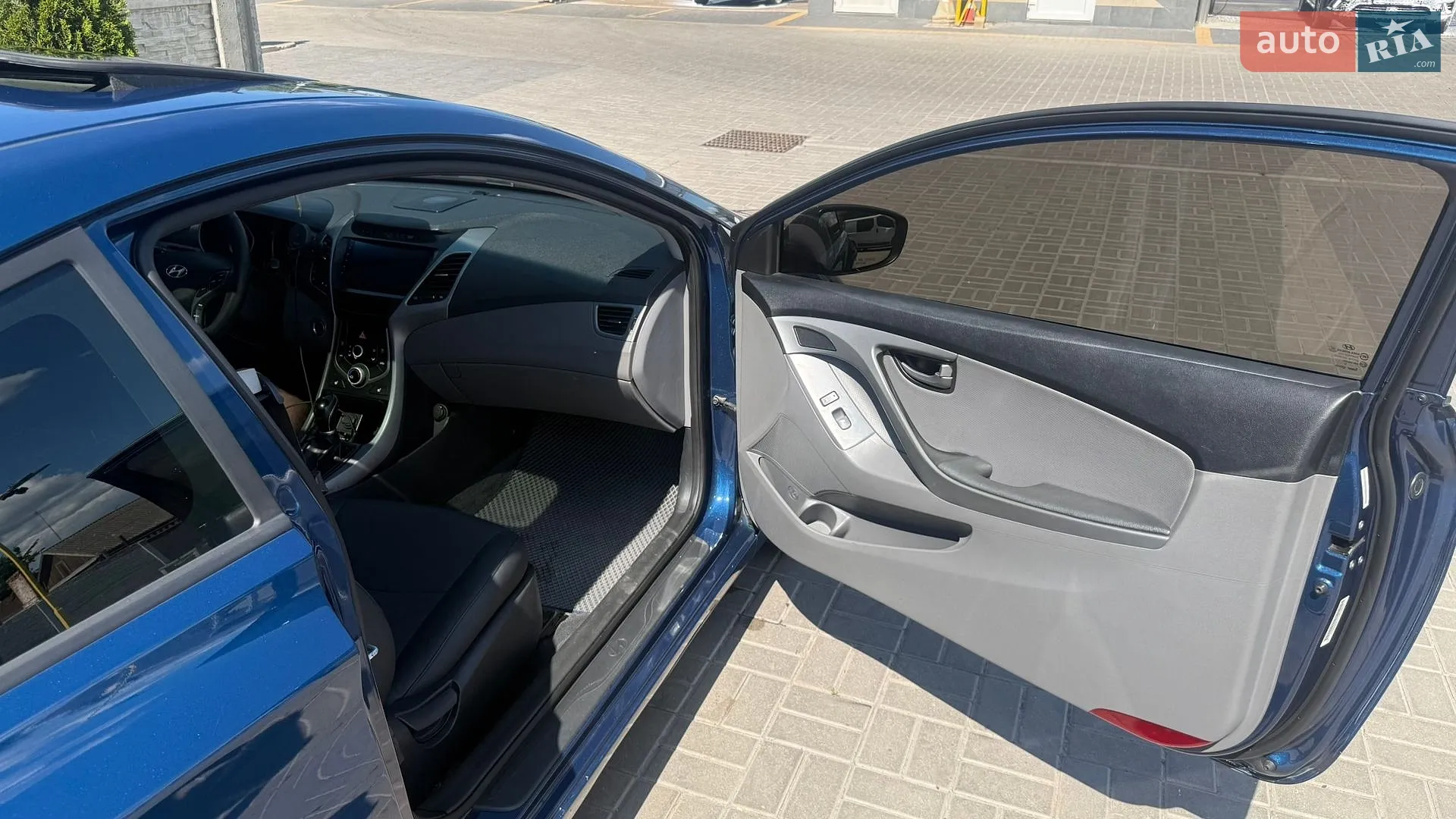 2013 Hyundai Elantra - мініатюра 4