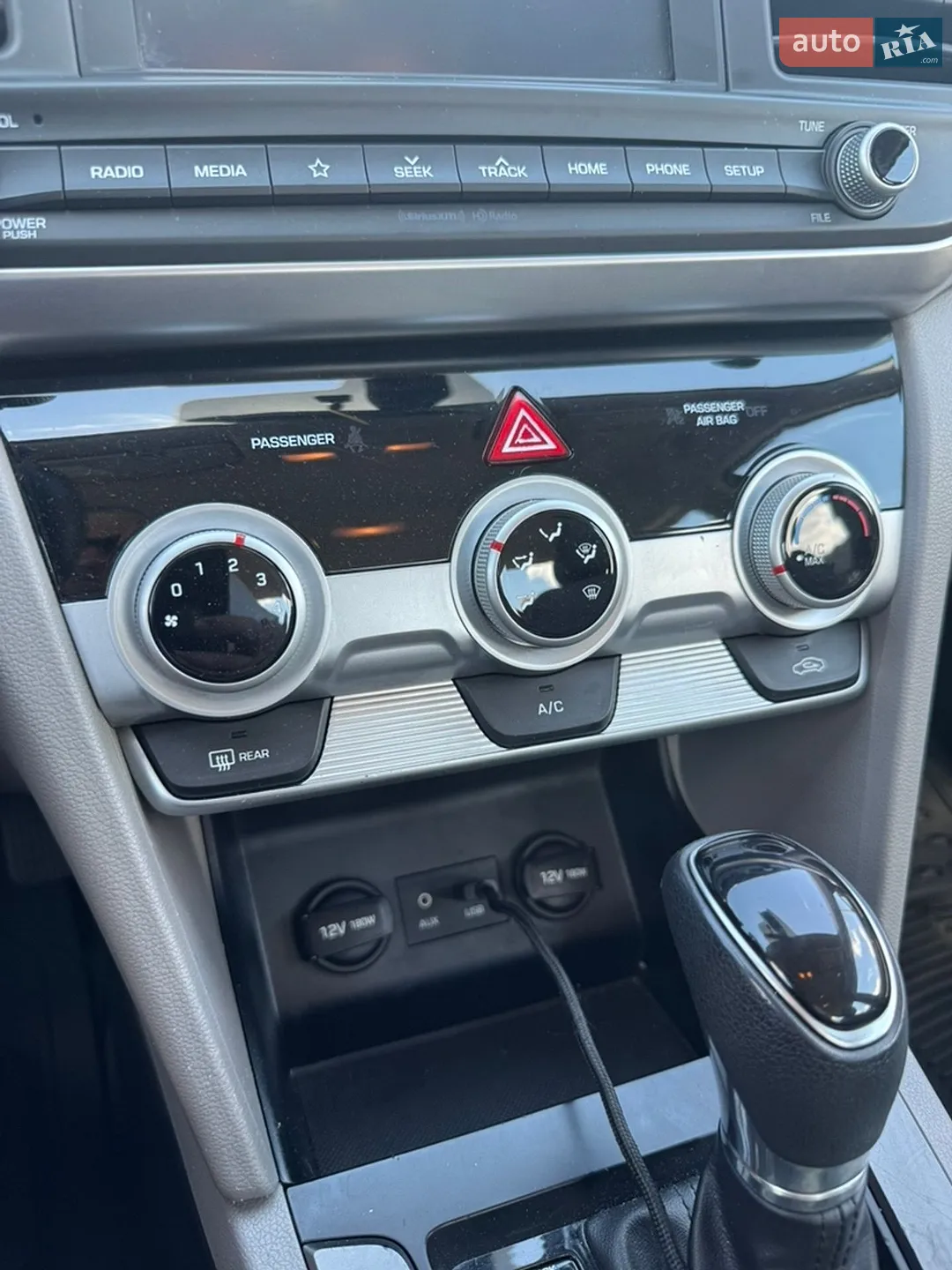 2019 Hyundai Elantra - мініатюра 25