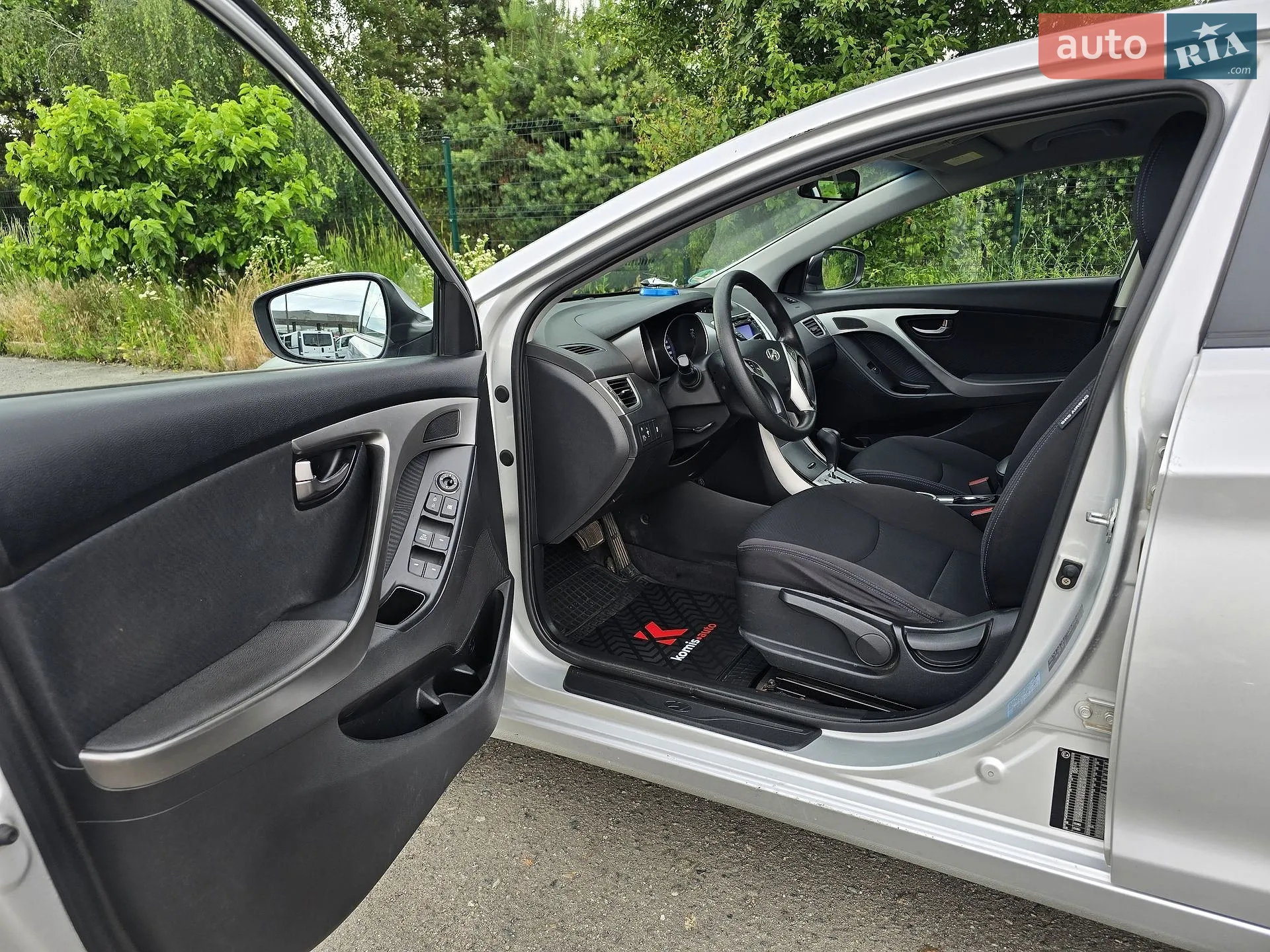 2011 Hyundai Elantra - мініатюра 18