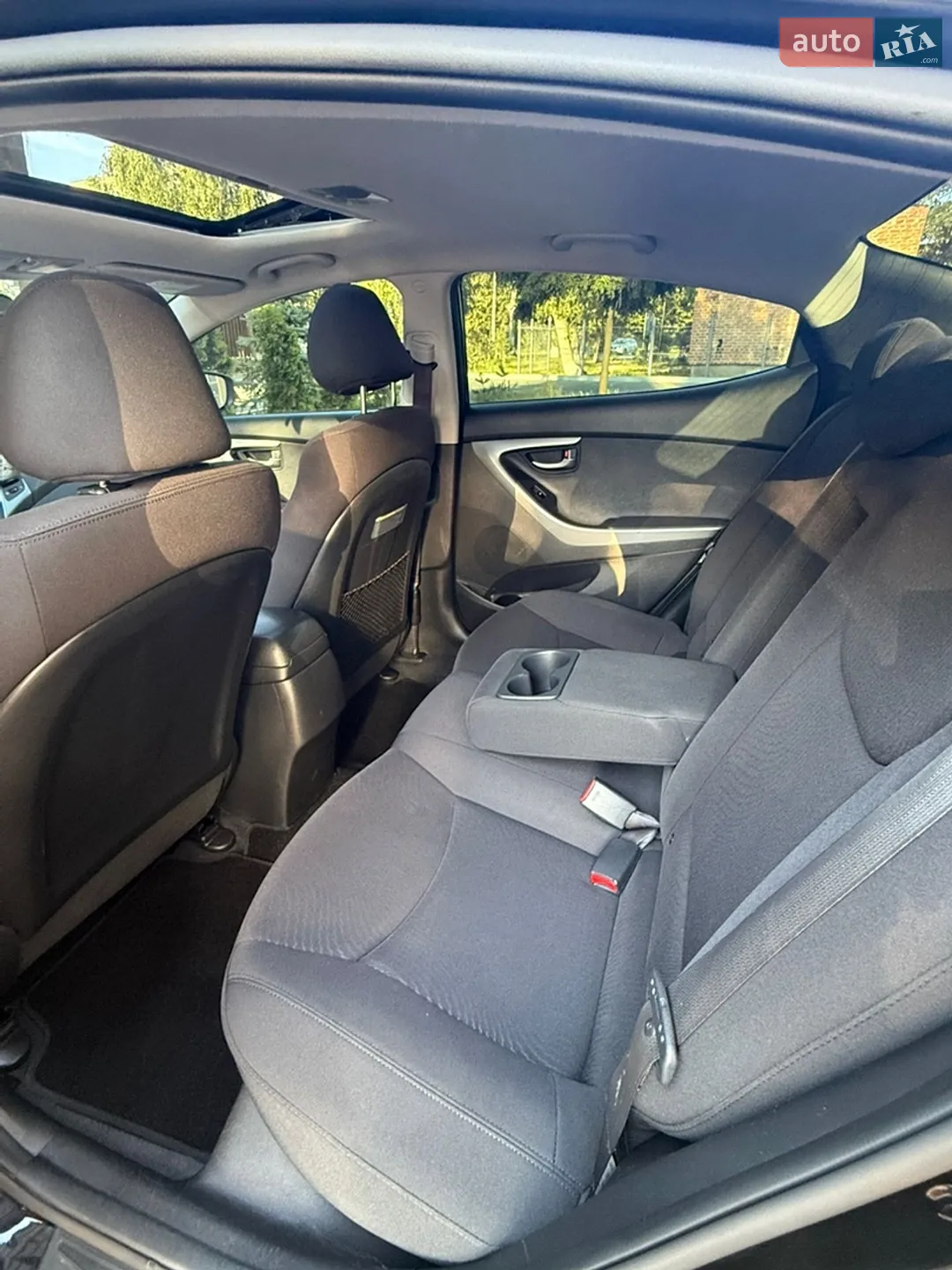 2015 Hyundai Elantra - мініатюра 15