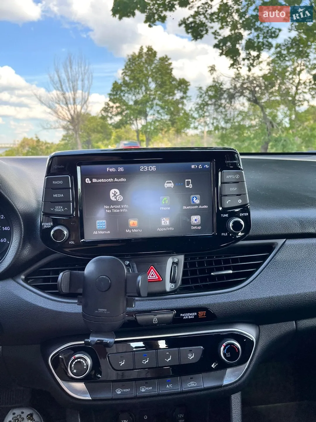 2017 Hyundai Elantra - мініатюра 10