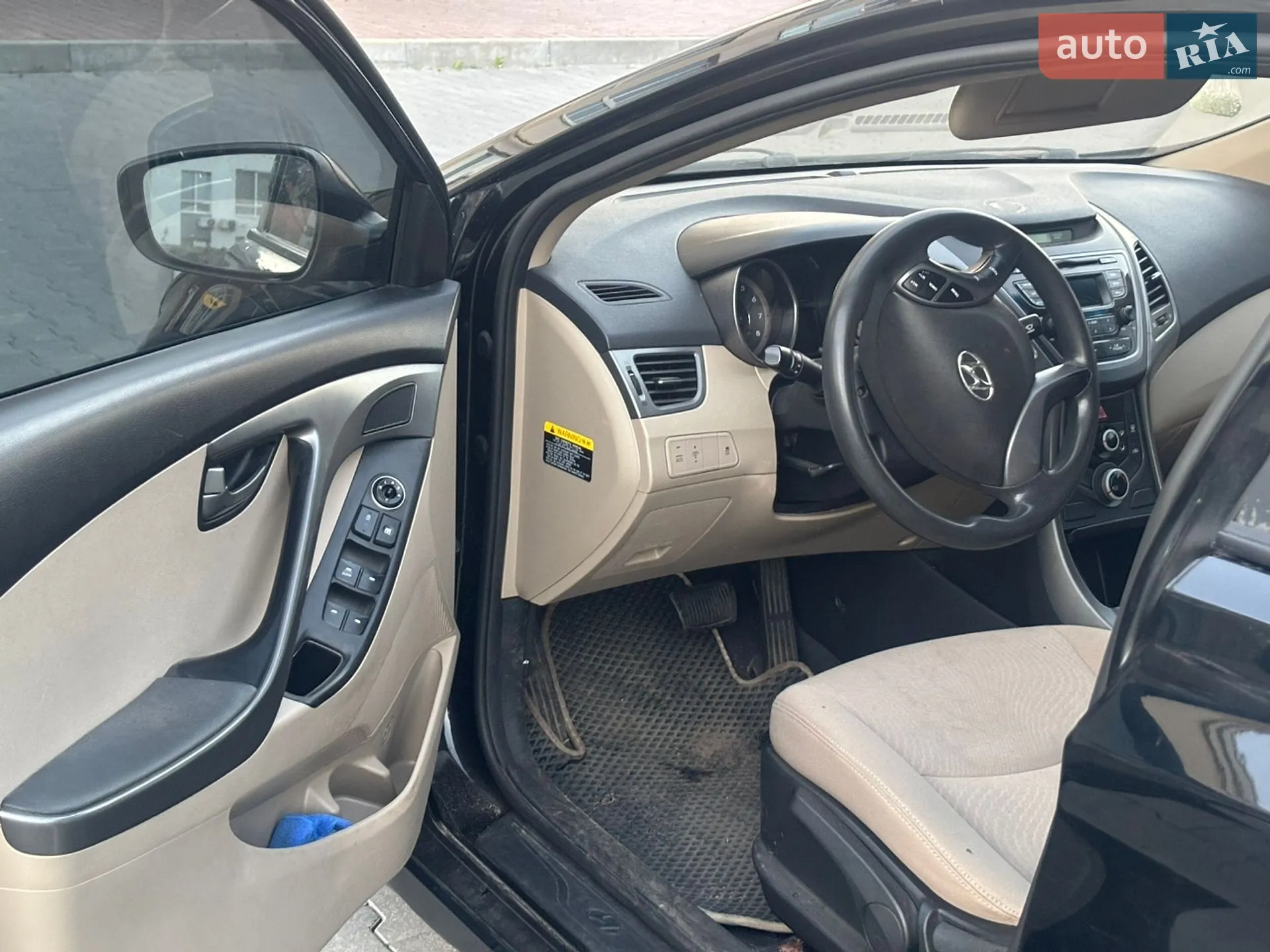 2015 Hyundai Elantra - мініатюра 14