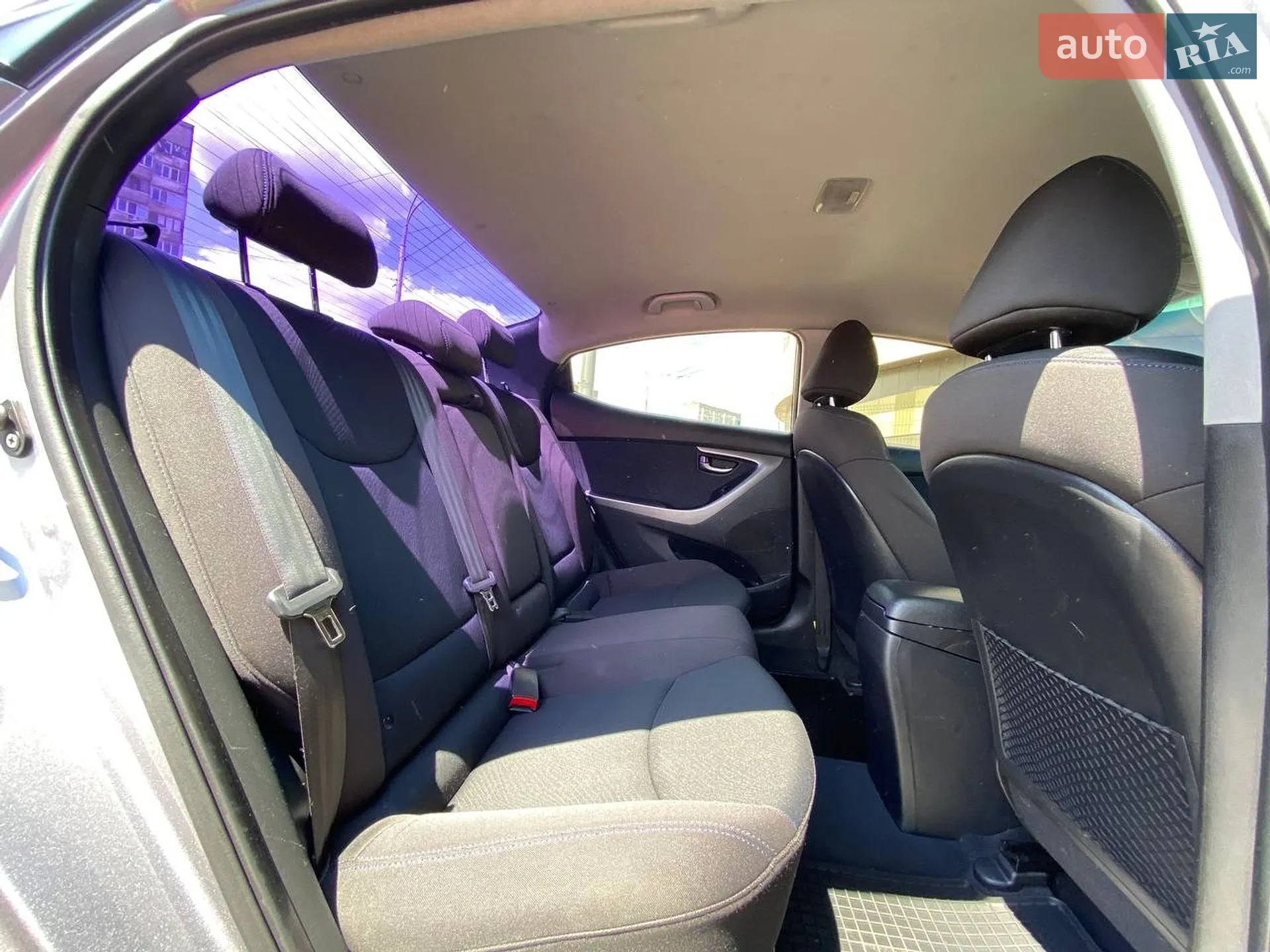 2011 Hyundai Elantra - мініатюра 9