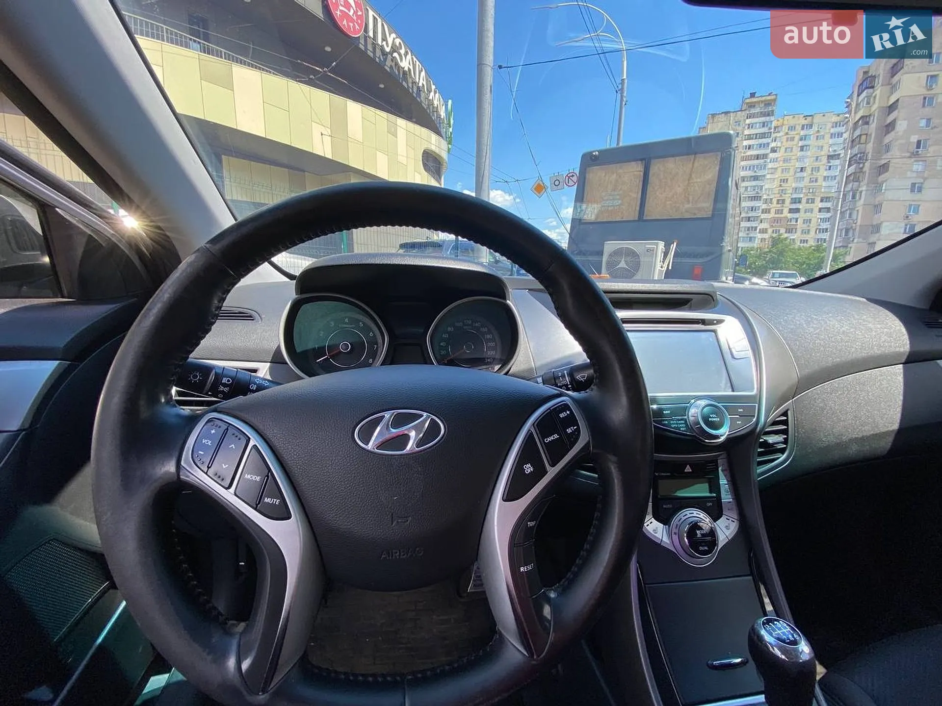 2011 Hyundai Elantra - мініатюра 14