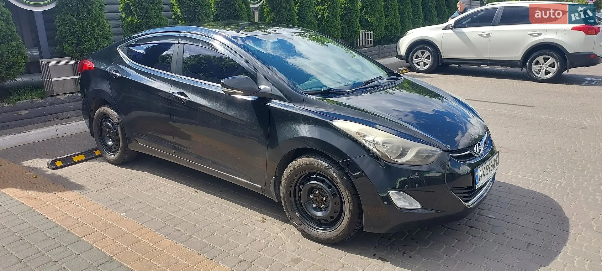 2013 Hyundai Elantra - мініатюра 4