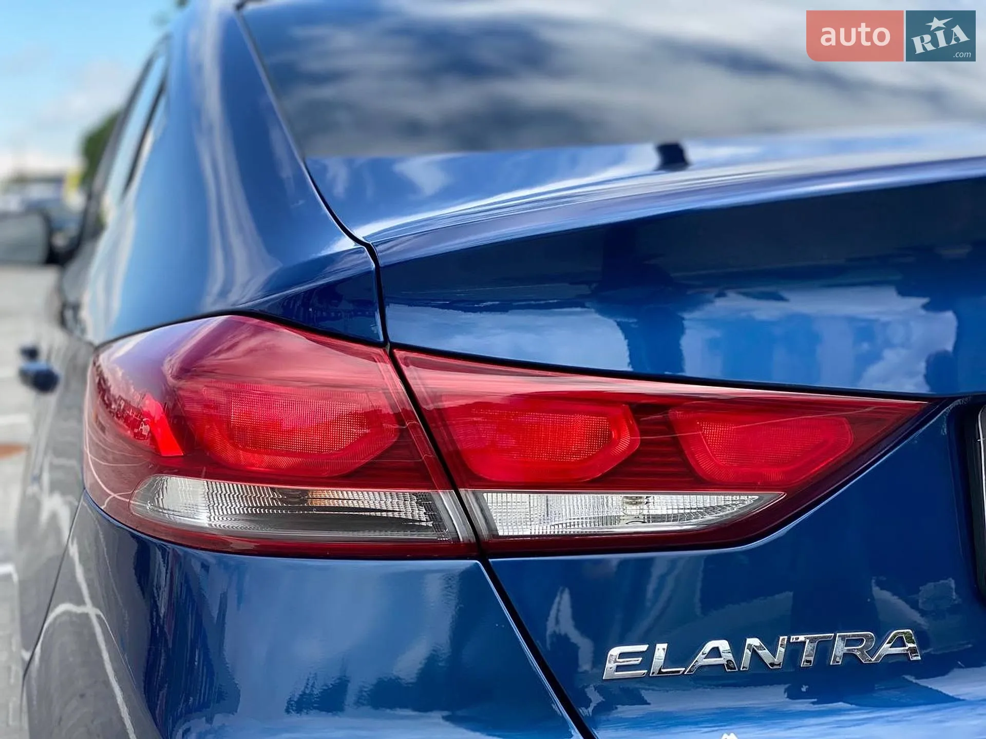 2018 Hyundai Elantra - мініатюра 13