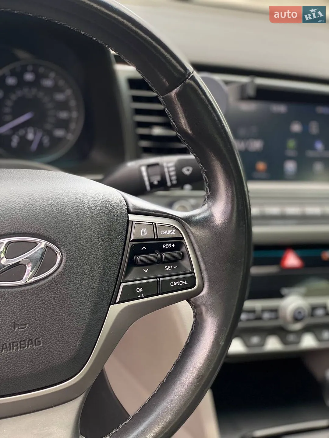 2018 Hyundai Elantra - мініатюра 29