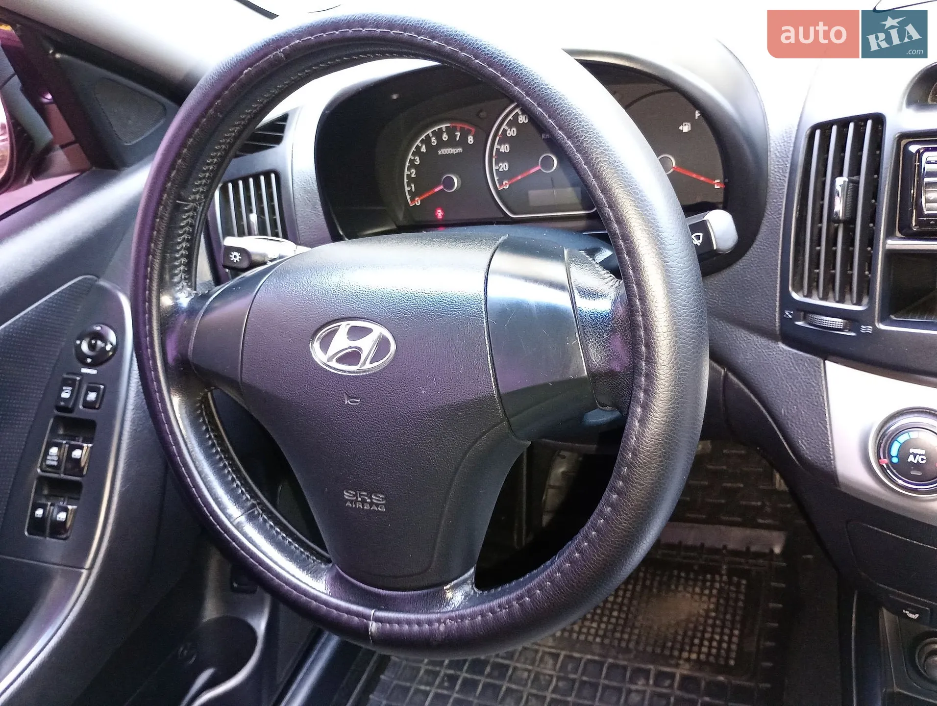2010 Hyundai Elantra - мініатюра 11