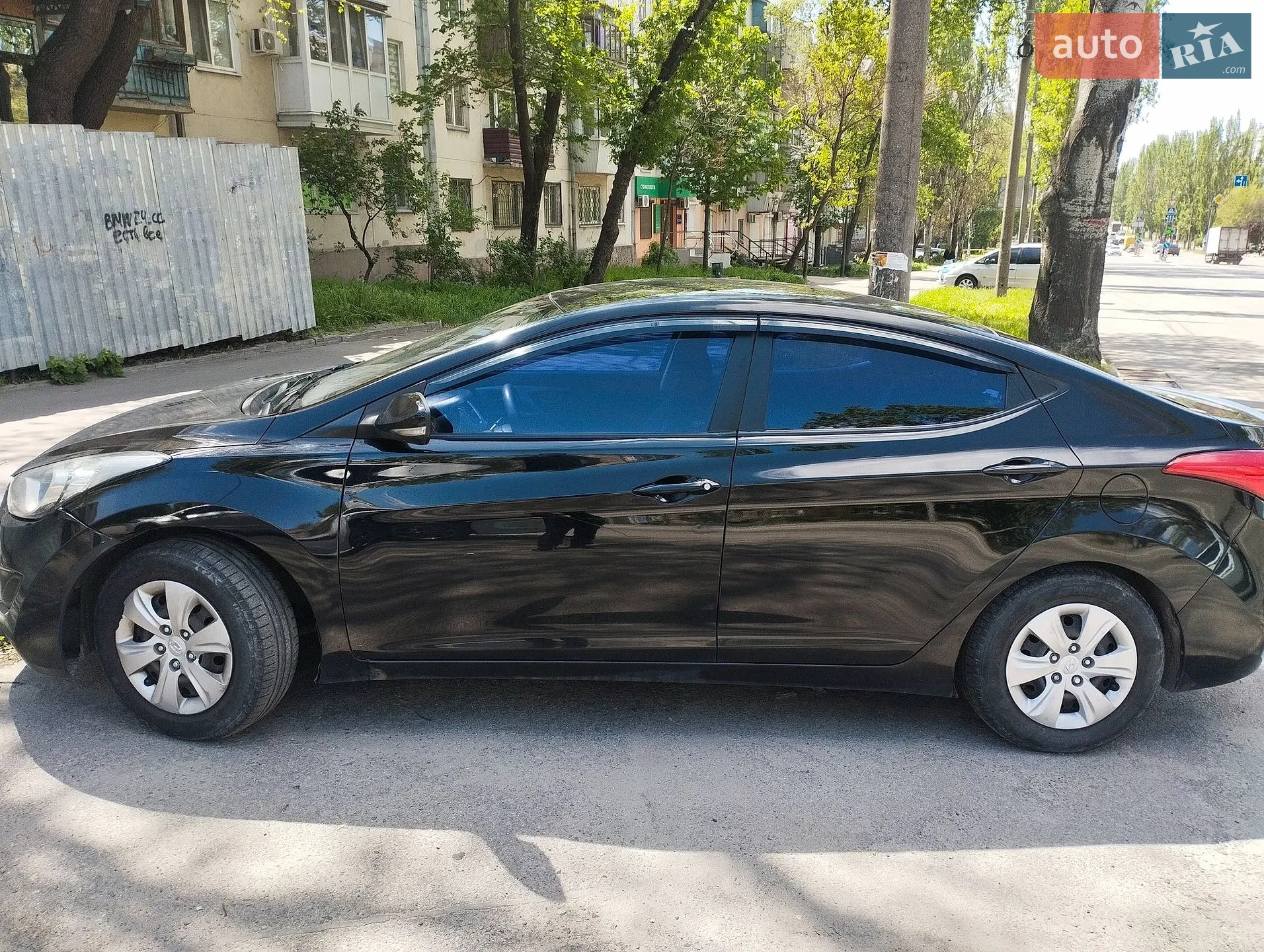 2013 Hyundai Elantra - мініатюра 10