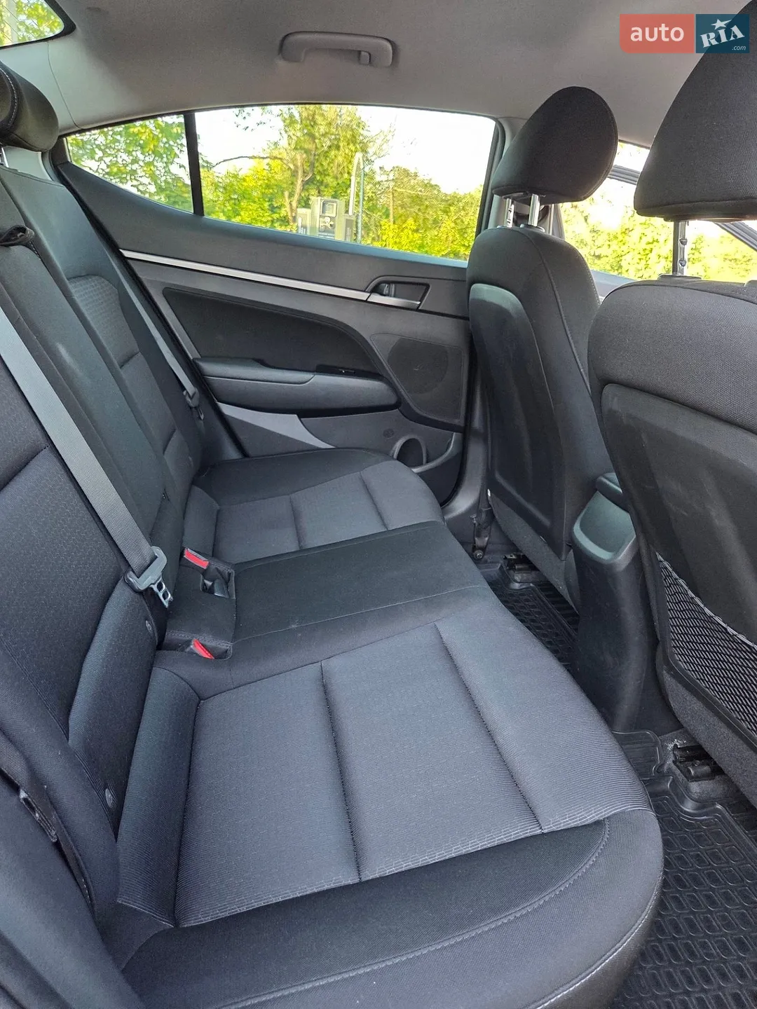 2018 Hyundai Elantra - мініатюра 21