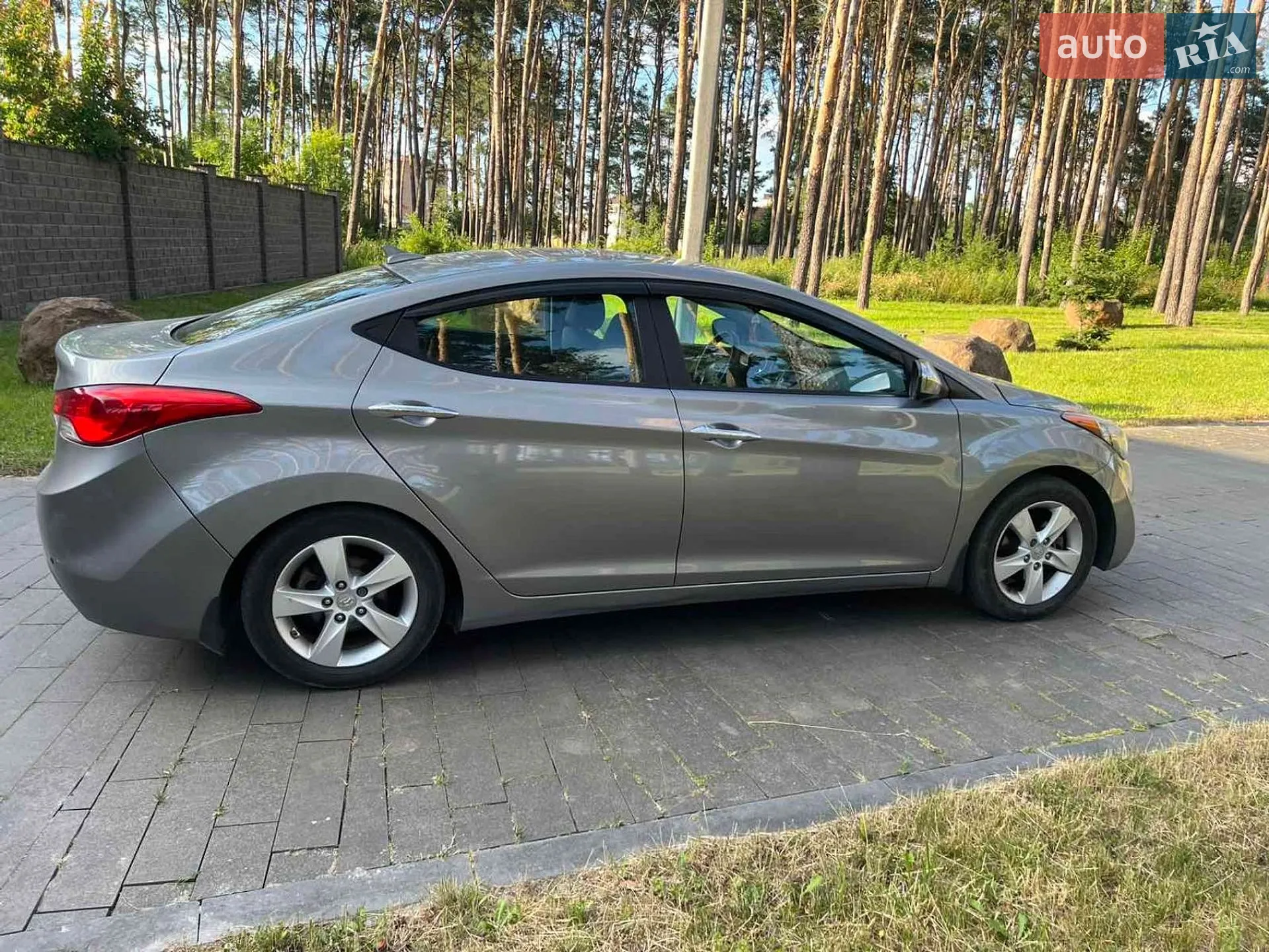 2012 Hyundai Elantra - мініатюра 12
