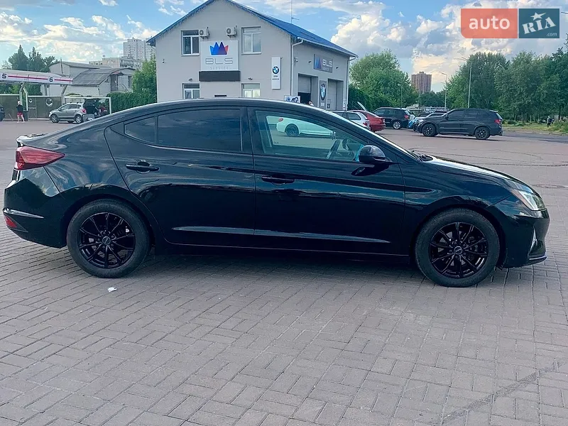 Hyundai Elantra 2019 VIN 5NPD74LF8KH497549 фото оголошення 4 з 73