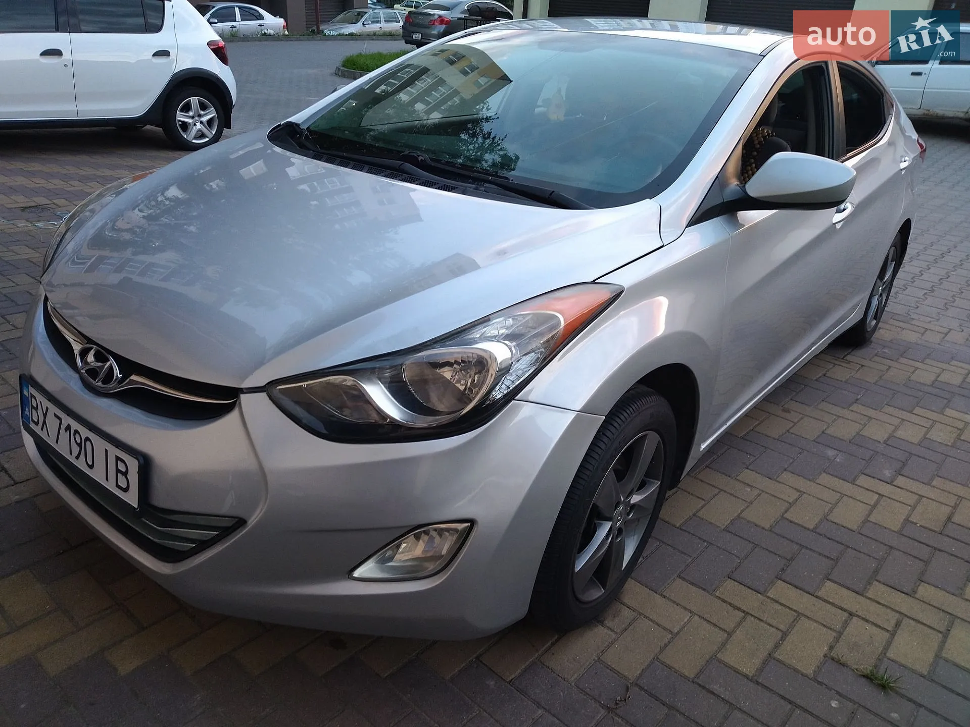 2013 Hyundai Elantra - мініатюра 9