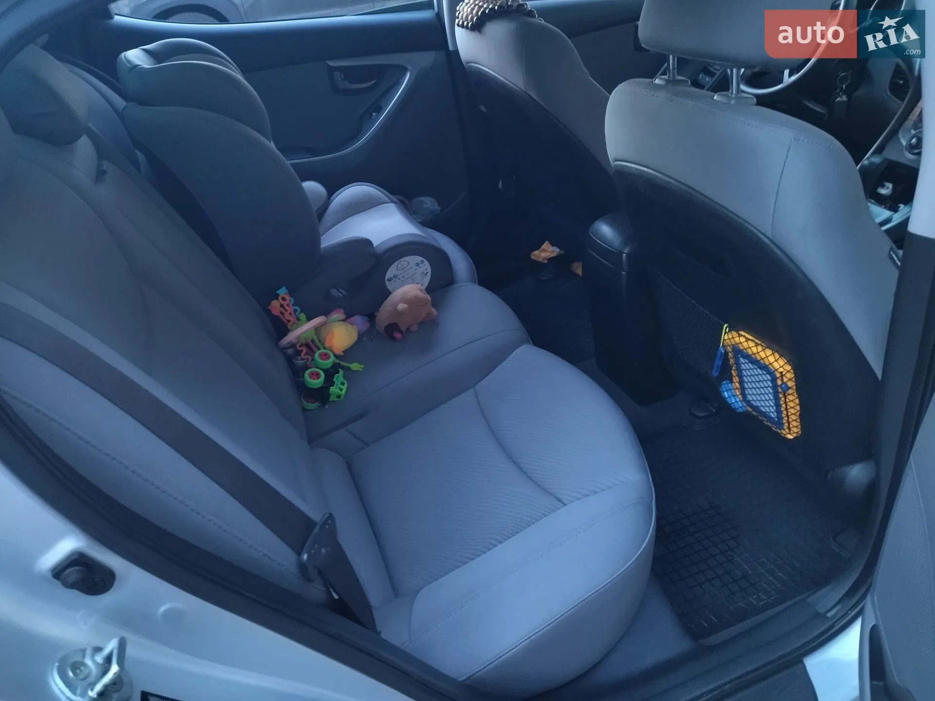 2013 Hyundai Elantra - мініатюра 14
