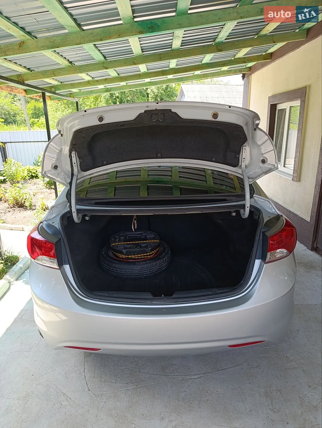 2011 Hyundai Elantra - мініатюра 12