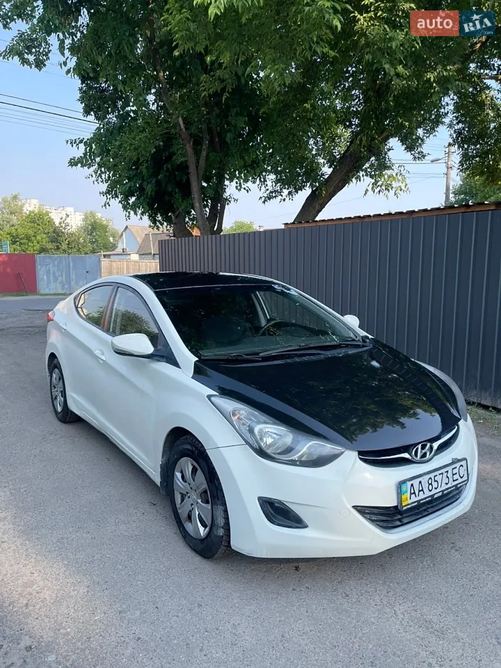 2010 Hyundai Elantra - мініатюра 21