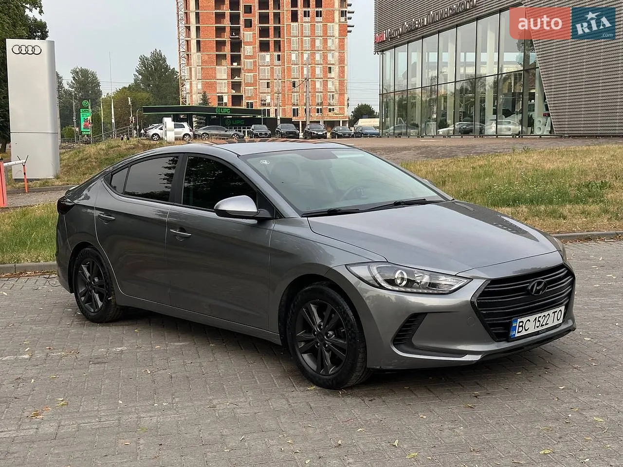 2016 Hyundai Elantra - мініатюра 18