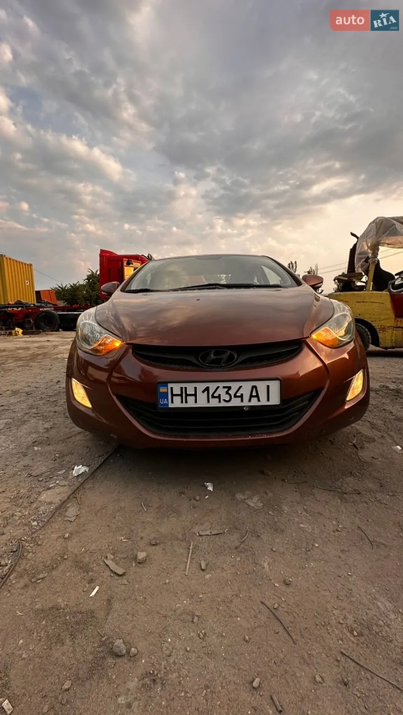 Hyundai Elantra 2013 VIN KMHDH41CADU691868 фото оголошення 4 з 26