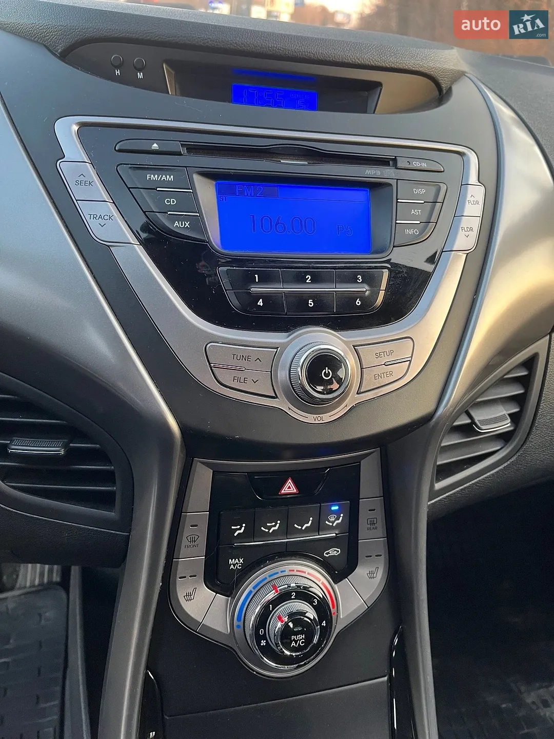2013 Hyundai Elantra - мініатюра 11