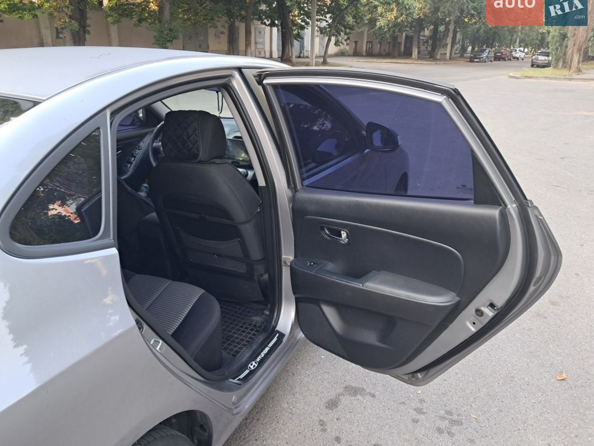 2011 Hyundai Elantra - мініатюра 6