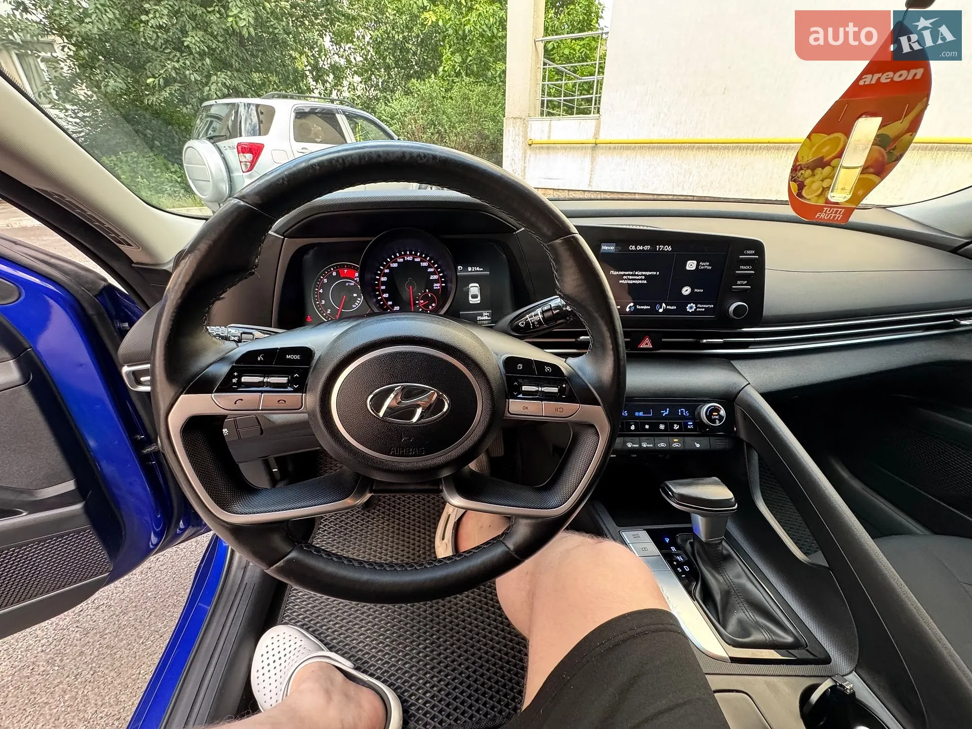 2022 Hyundai Elantra - мініатюра 17