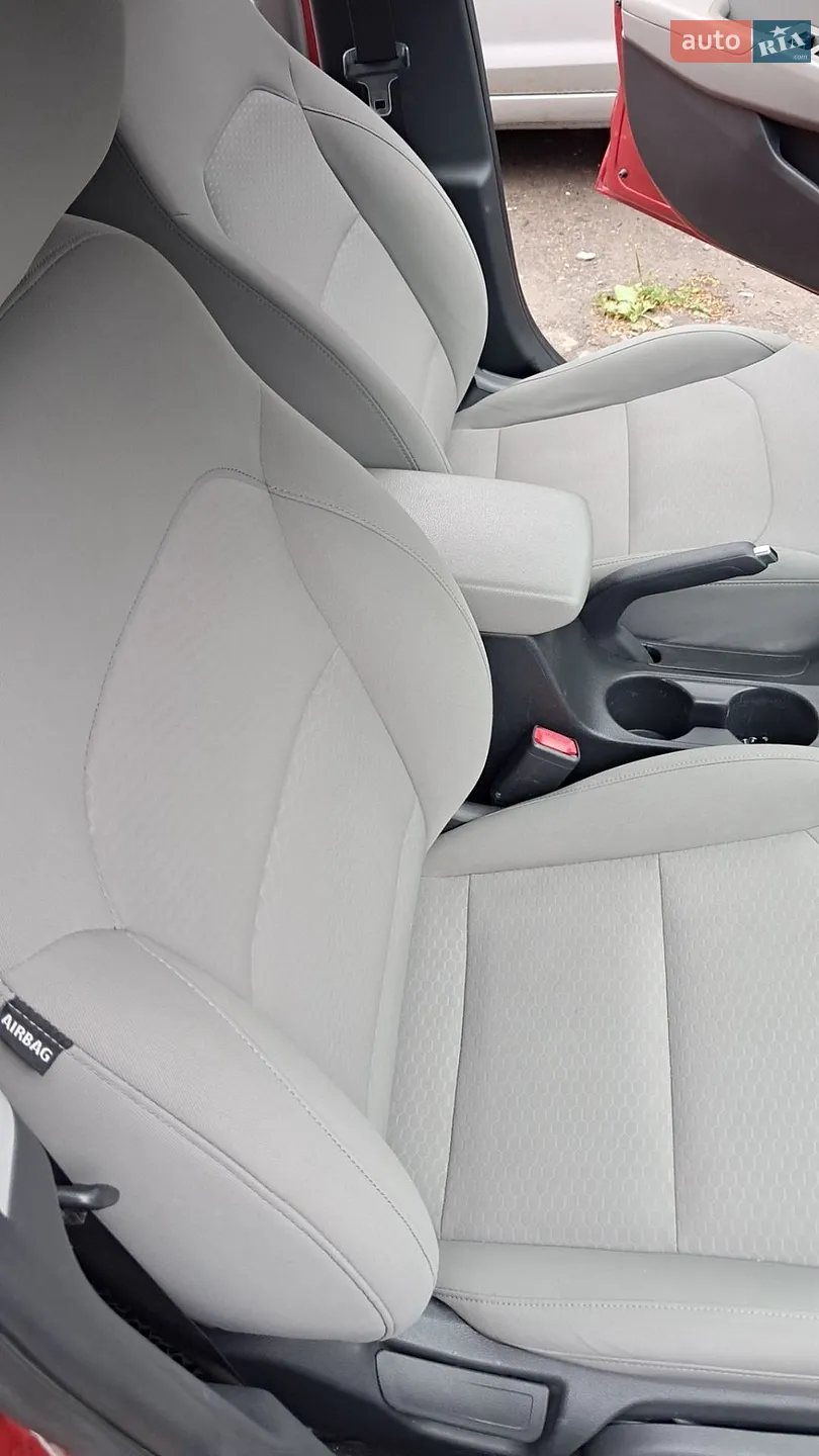 2020 Hyundai Elantra - мініатюра 9