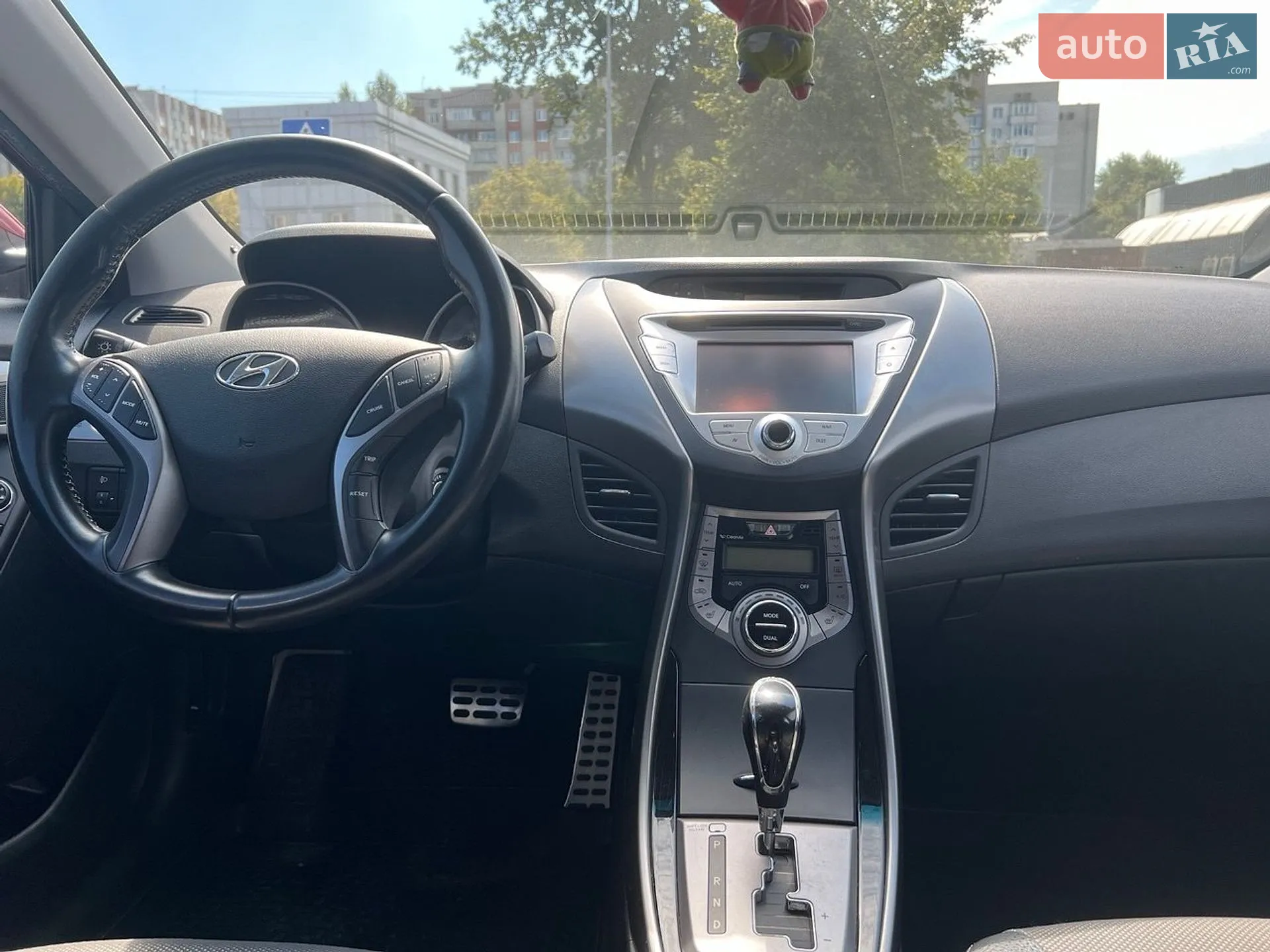 2013 Hyundai Elantra - мініатюра 25