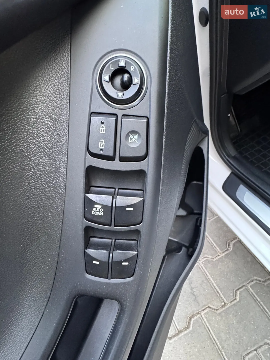 2015 Hyundai Elantra - мініатюра 29