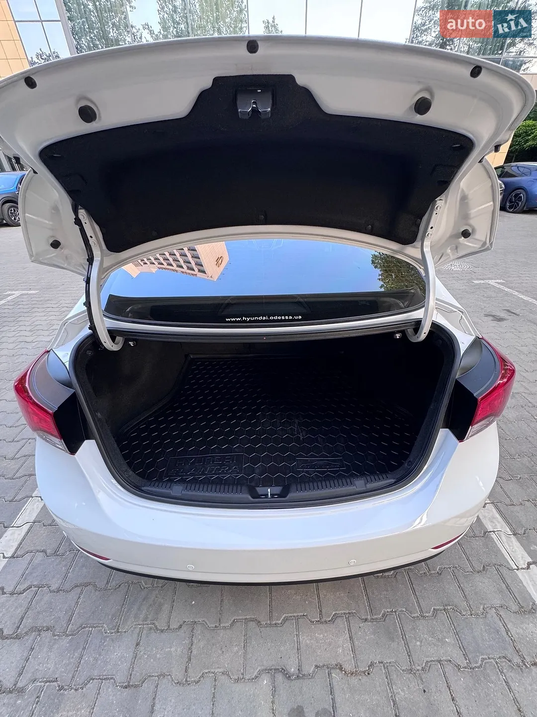 2015 Hyundai Elantra - мініатюра 44