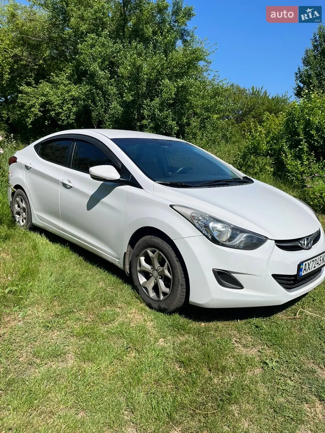2013 Hyundai Elantra - фото 1