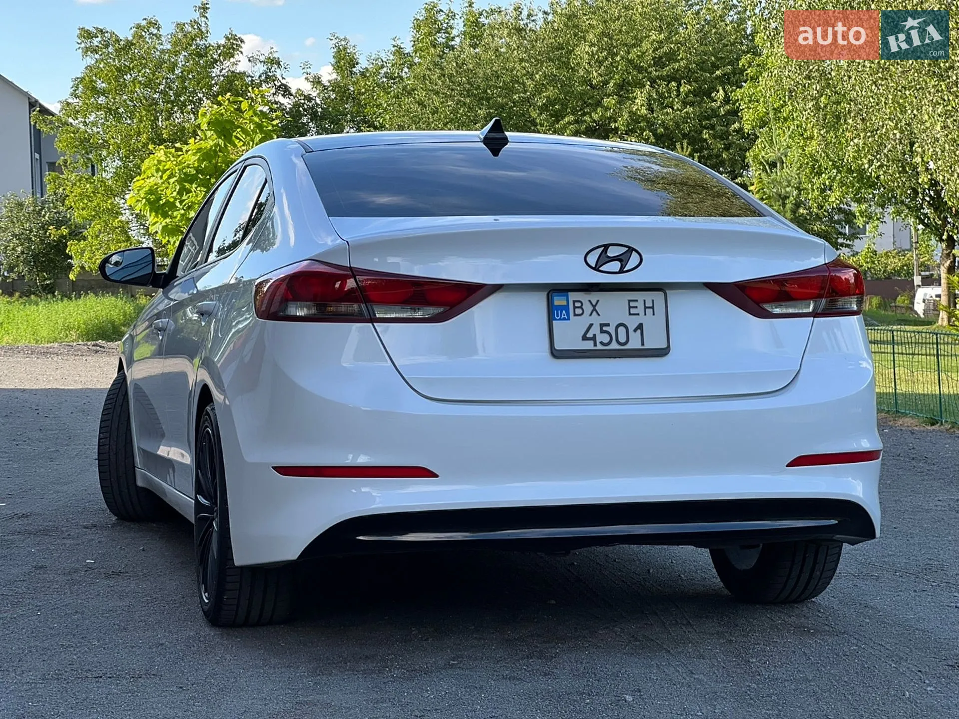 2017 Hyundai Elantra - мініатюра 7