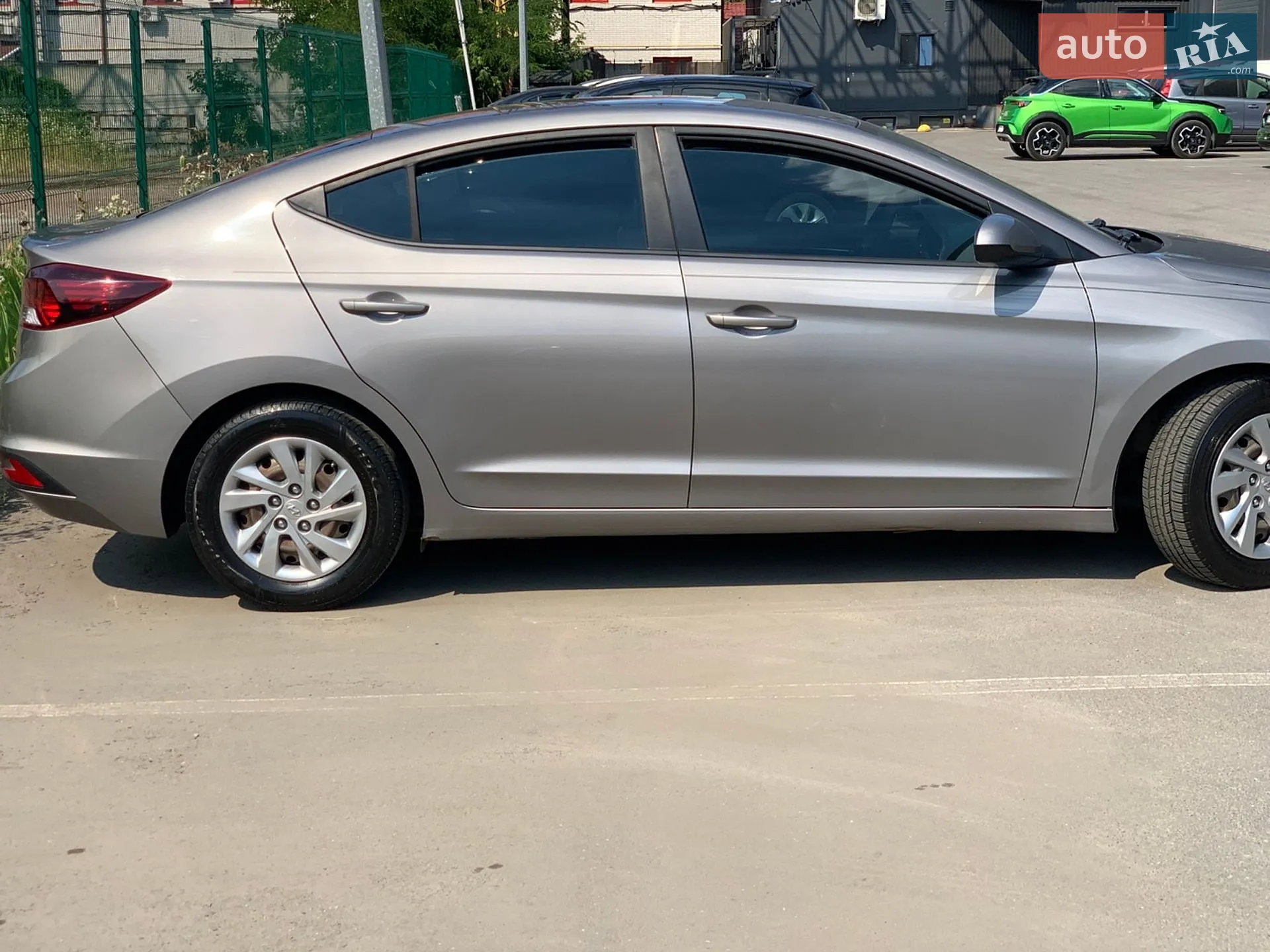 2019 Hyundai Elantra - мініатюра 26