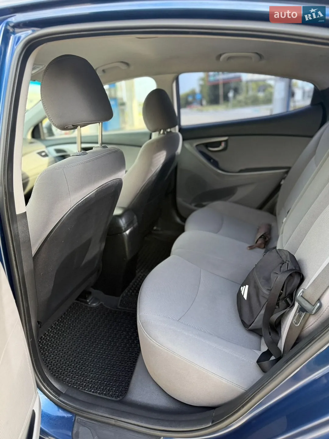 2015 Hyundai Elantra - мініатюра 25
