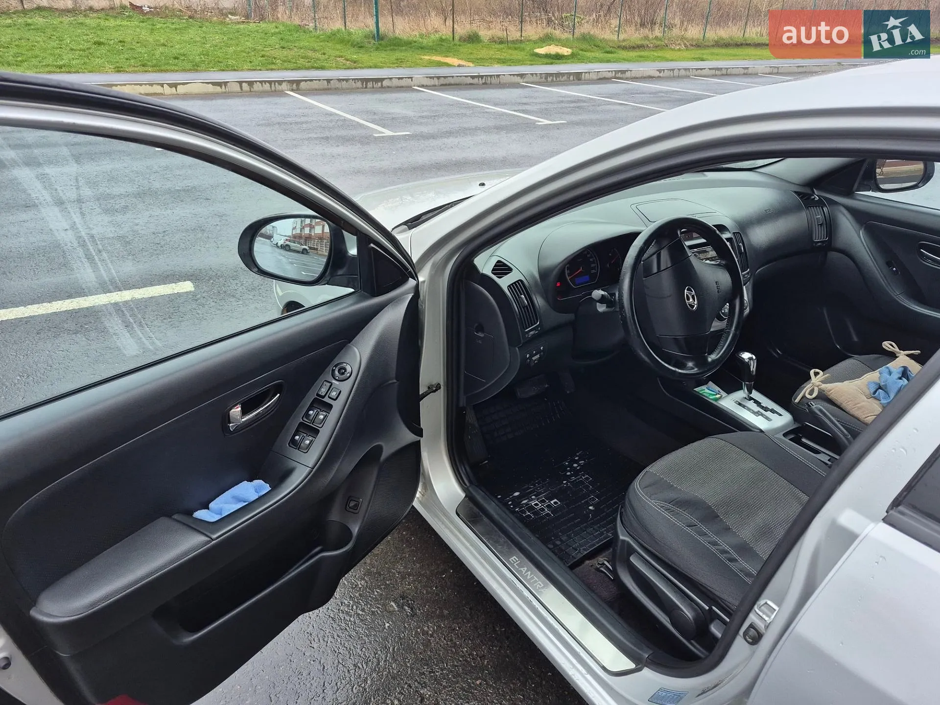 2010 Hyundai Elantra - мініатюра 8