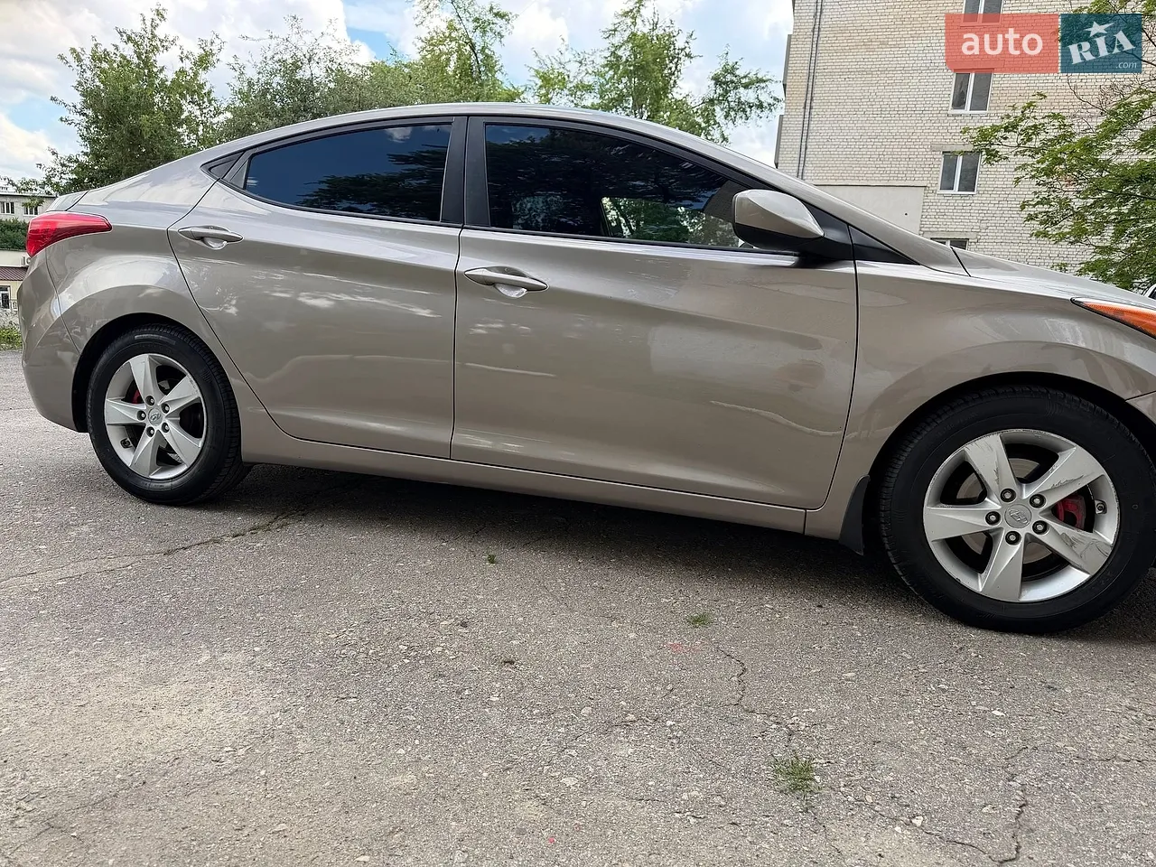 2012 Hyundai Elantra - мініатюра 17