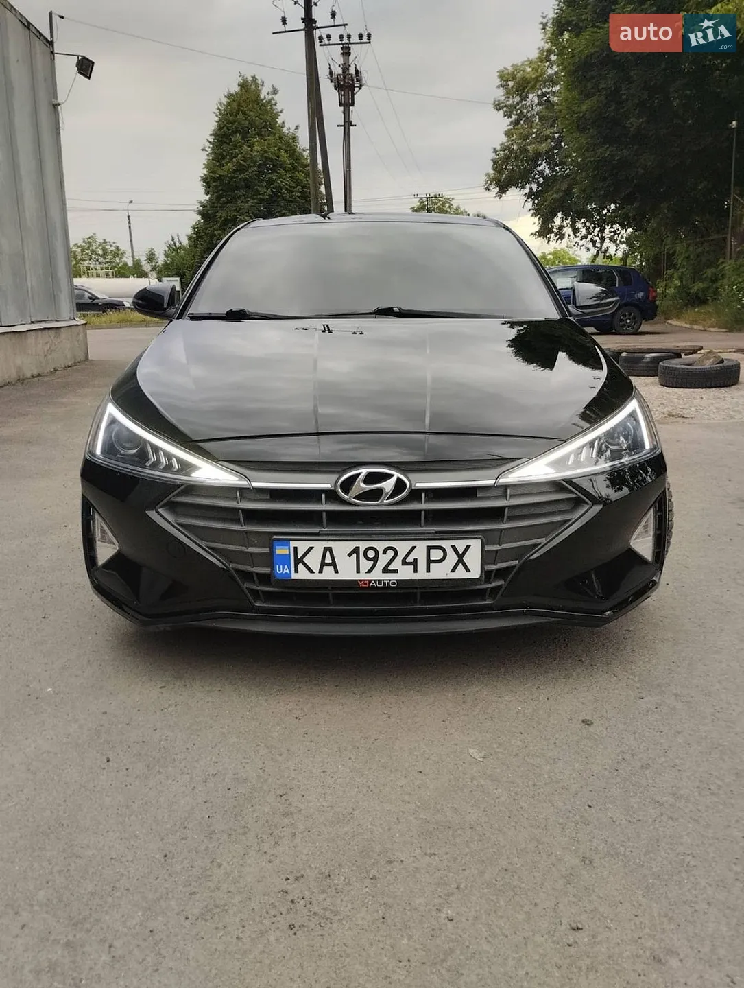 2019 Hyundai Elantra - фото 1